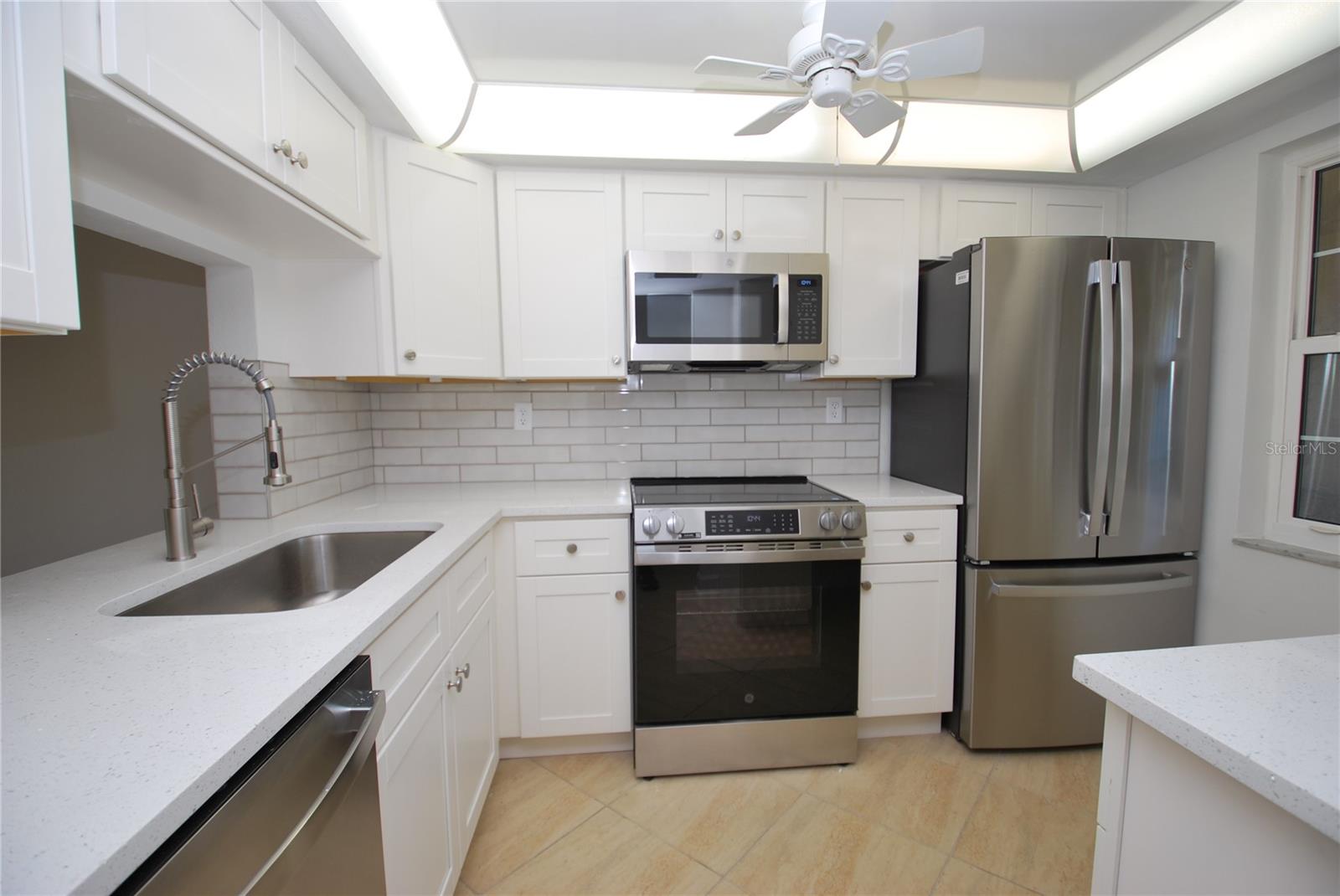 New kitchen cabinets and appliances!