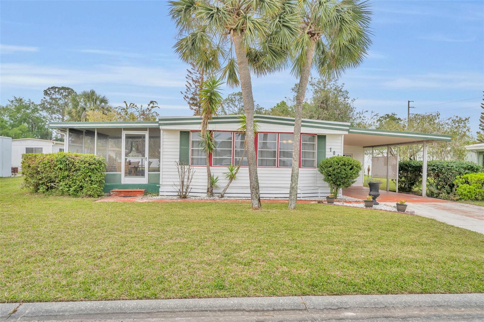 104 DIAMOND HEAD DR, LEESBURG, FL, 34788