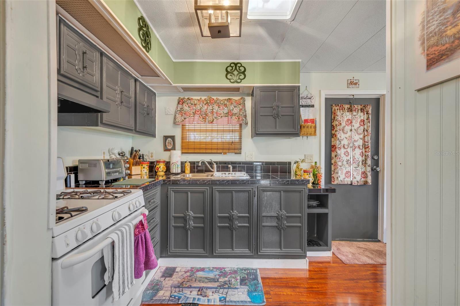 104 DIAMOND HEAD DR, LEESBURG, FL, 34788