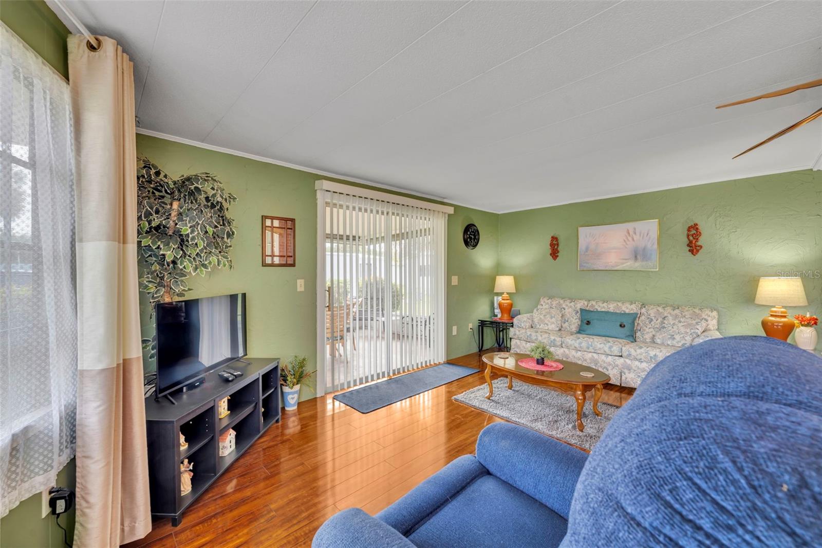 104 DIAMOND HEAD DR, LEESBURG, FL, 34788