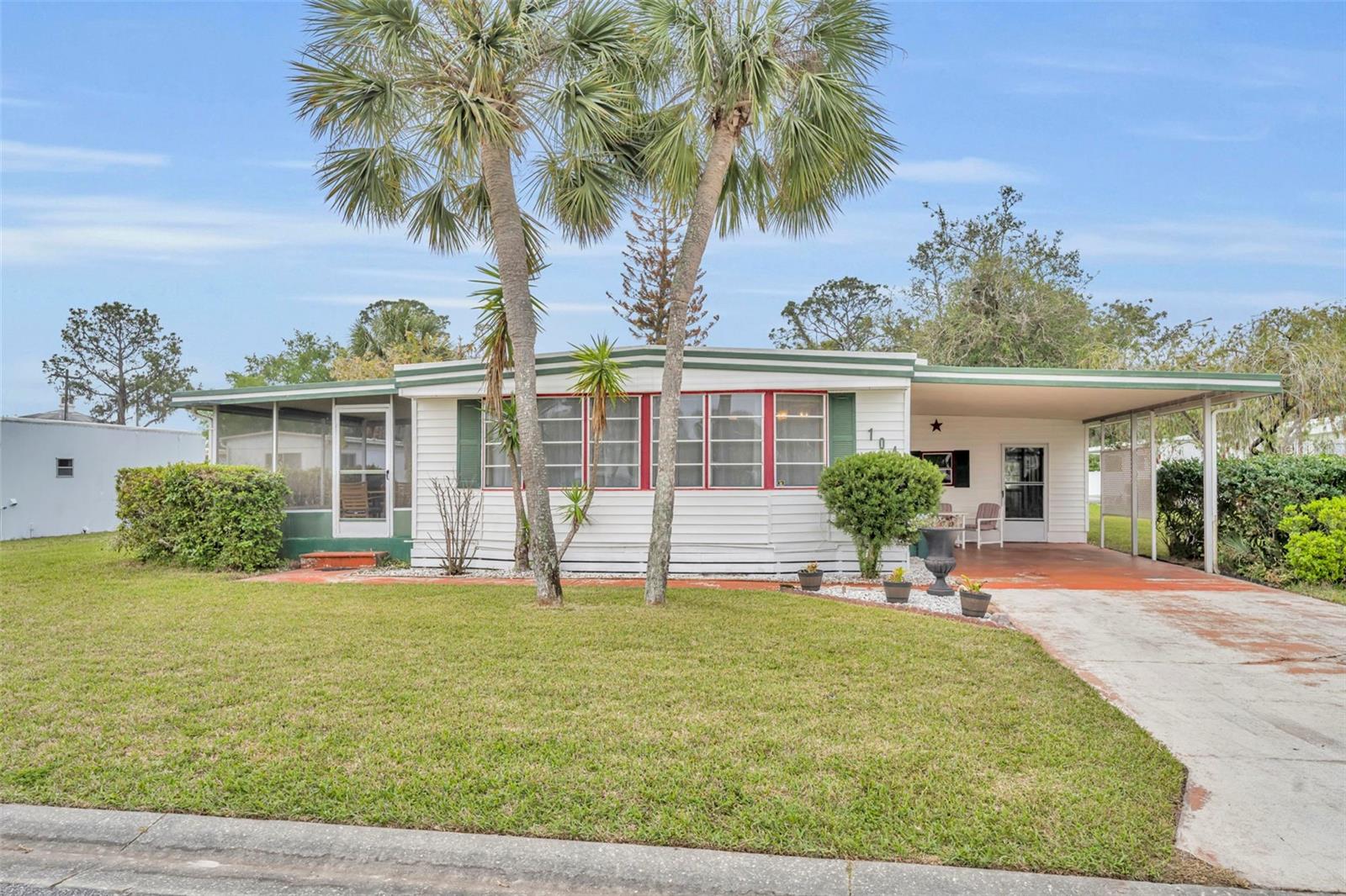 104 DIAMOND HEAD DR, LEESBURG, FL, 34788