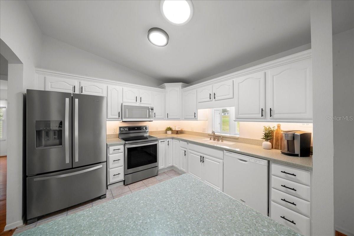 936 ORCHID ST, LADY LAKE, FL, 32159