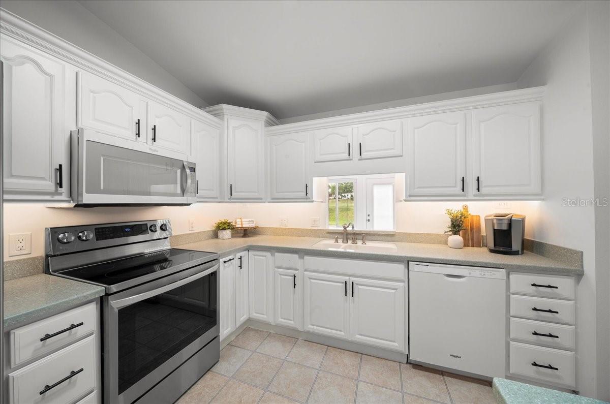 936 ORCHID ST, LADY LAKE, FL, 32159