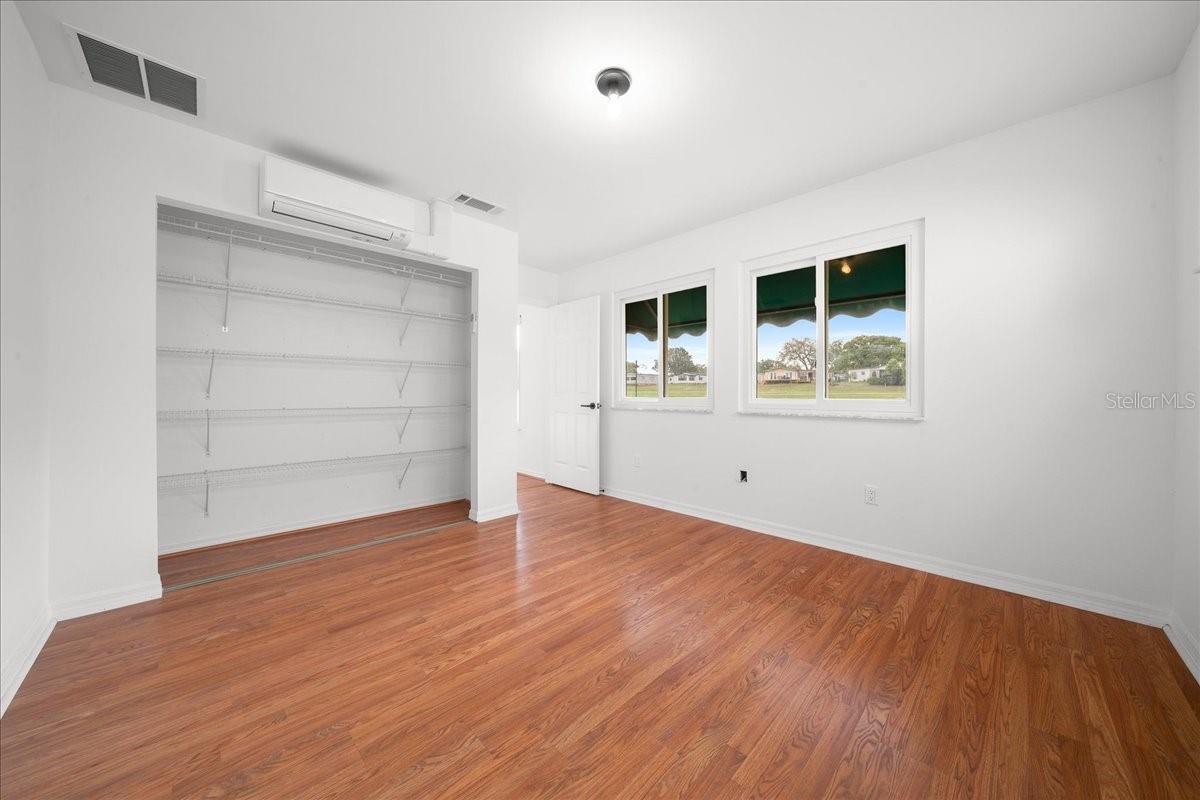 936 ORCHID ST, LADY LAKE, FL, 32159