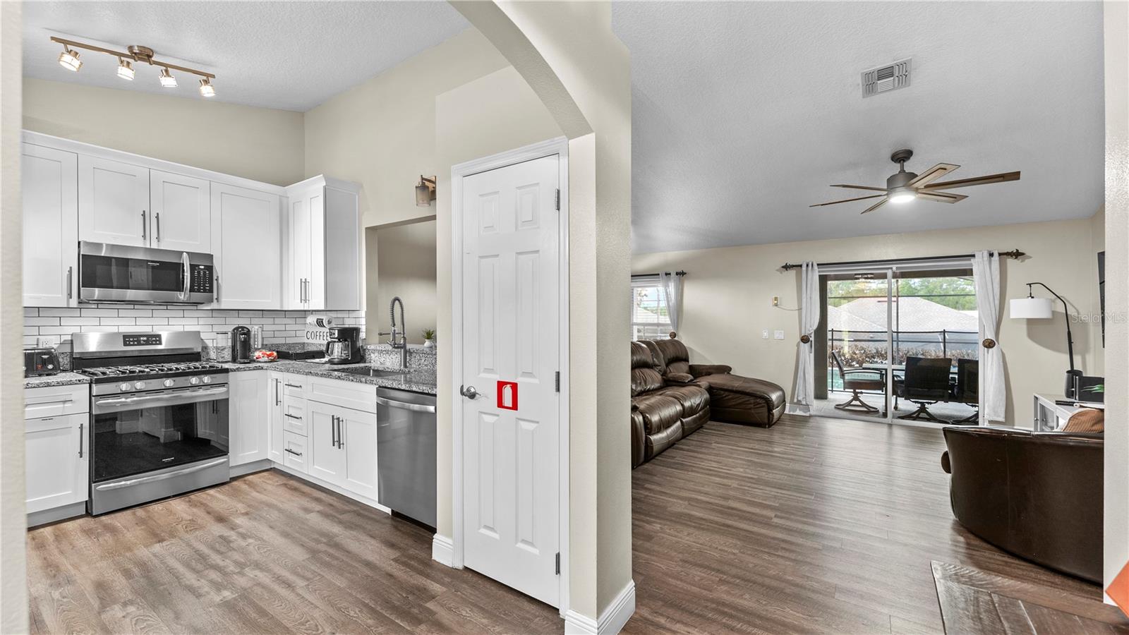 706 DOLCETTO DR, DAVENPORT, FL, 33897
