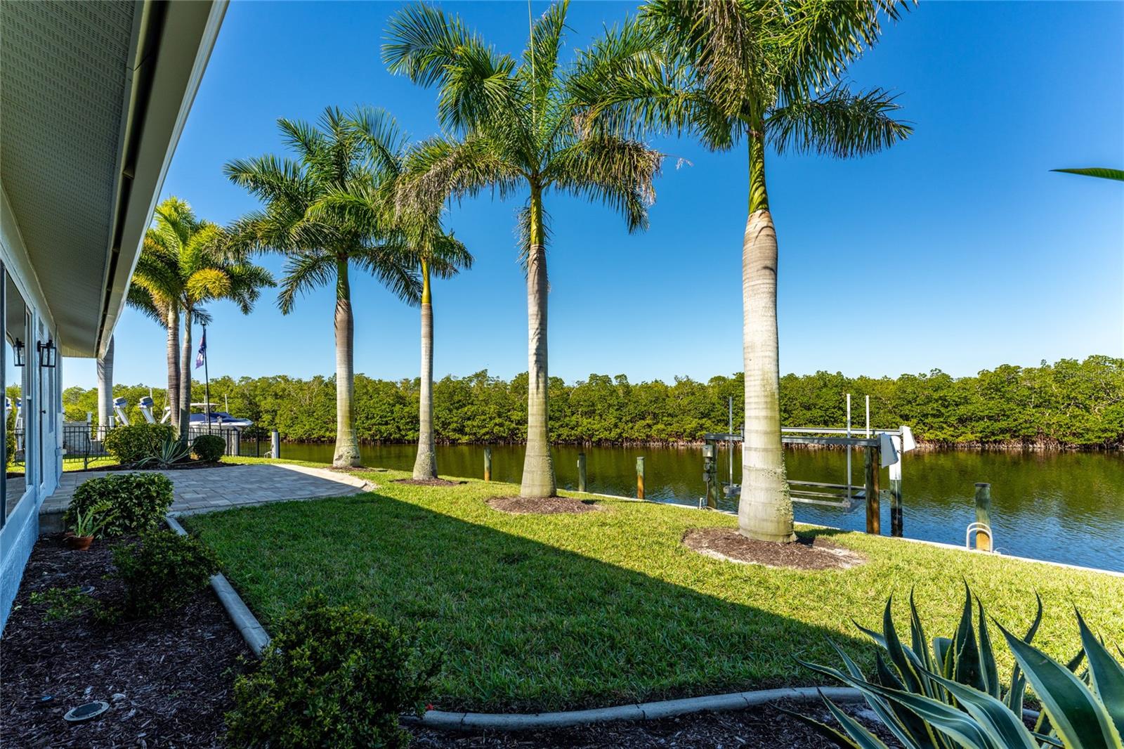 3310 TRIPOLI BLVD, PUNTA GORDA, FL, 33950