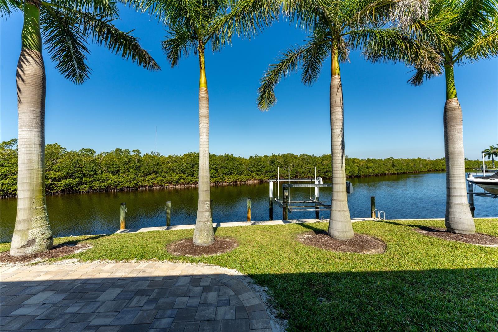 3310 TRIPOLI BLVD, PUNTA GORDA, FL, 33950