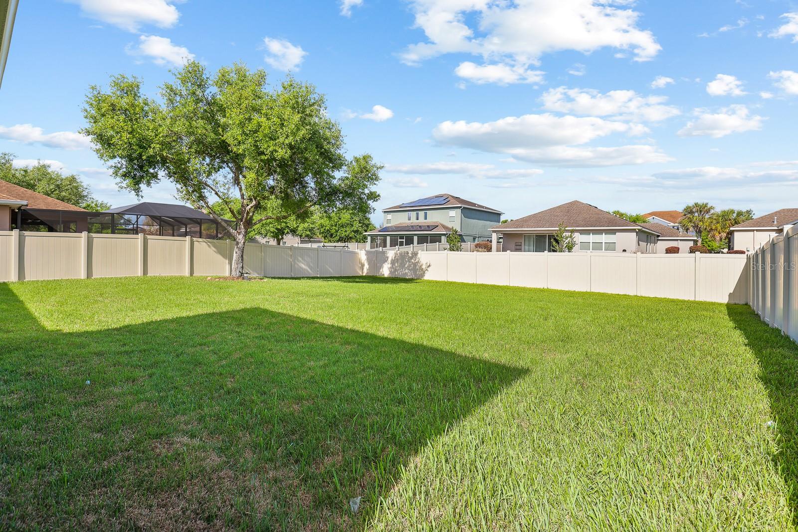 11204 COVENTRY GROVE CIR, LITHIA, FL, 33547