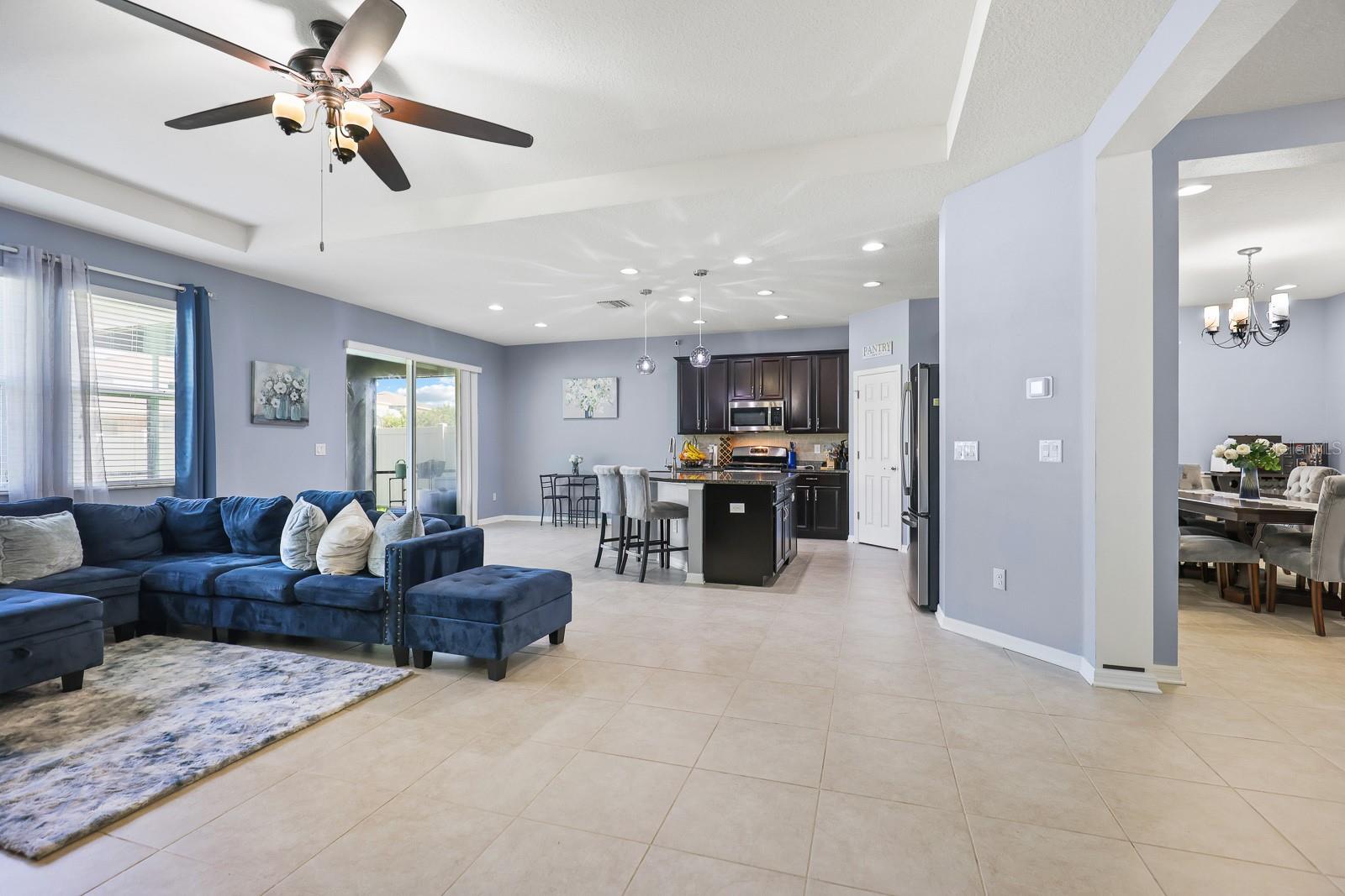 11204 COVENTRY GROVE CIR, LITHIA, FL, 33547