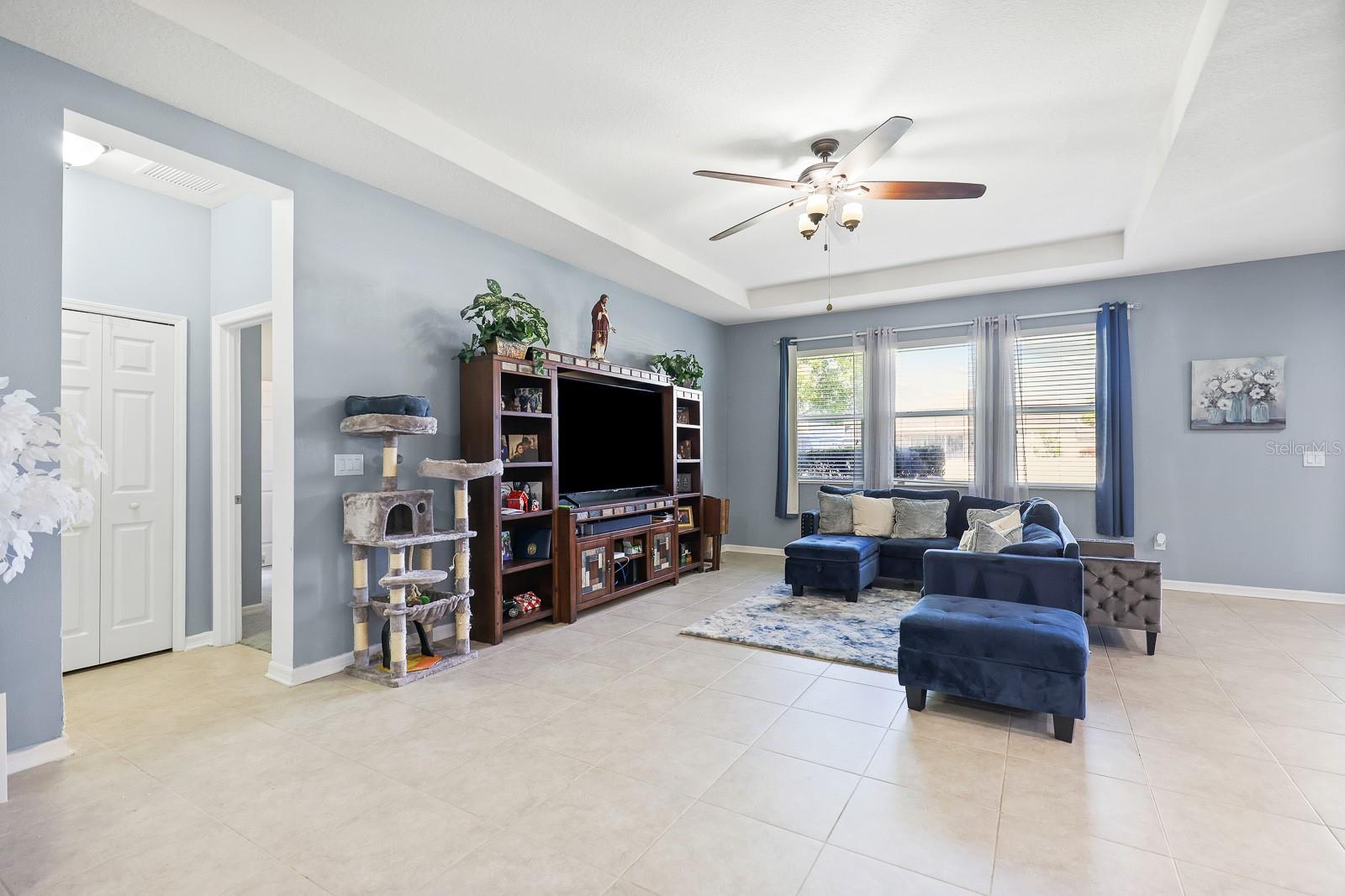 11204 COVENTRY GROVE CIR, LITHIA, FL, 33547