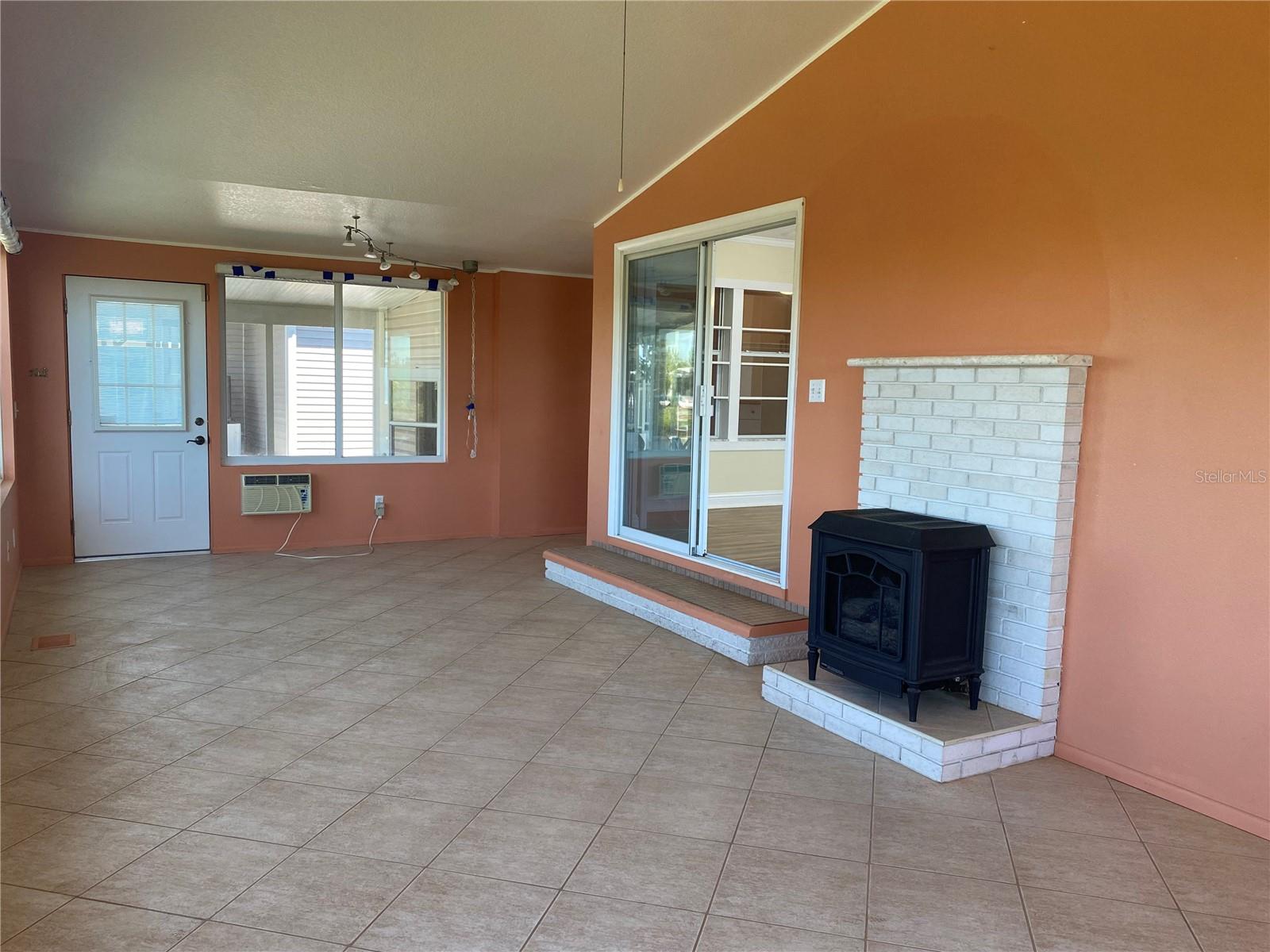 724 BLACKBURN BLVD, NORTH PORT, FL, 34287
