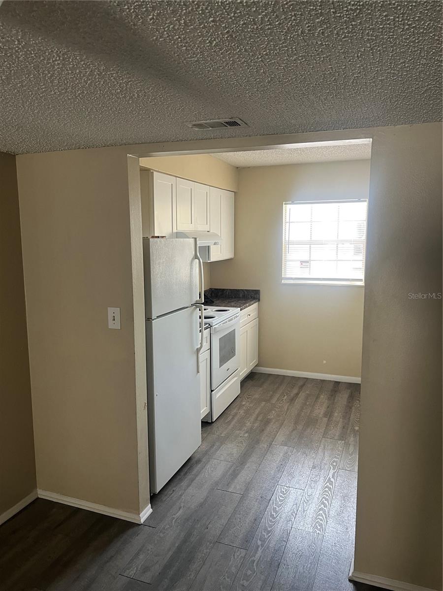 14470 REUTER STRASSE CIR #405, TAMPA, FL, 33613
