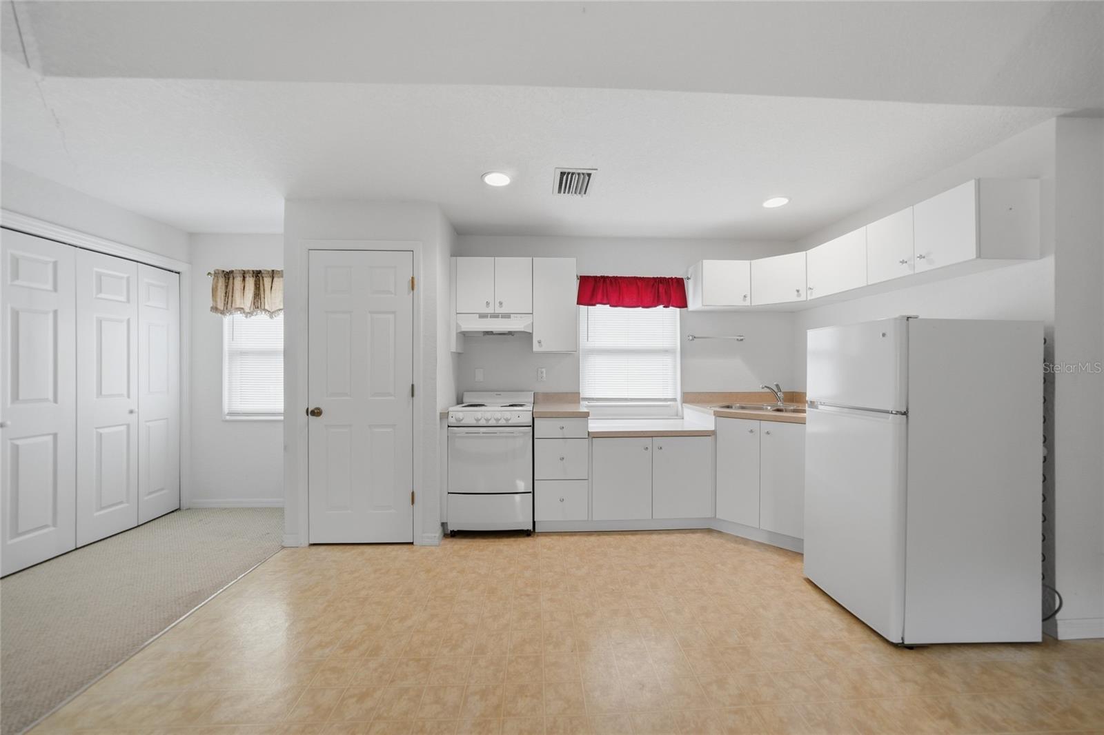 5205 SW CARLTON AVE, ARCADIA, FL, 34266