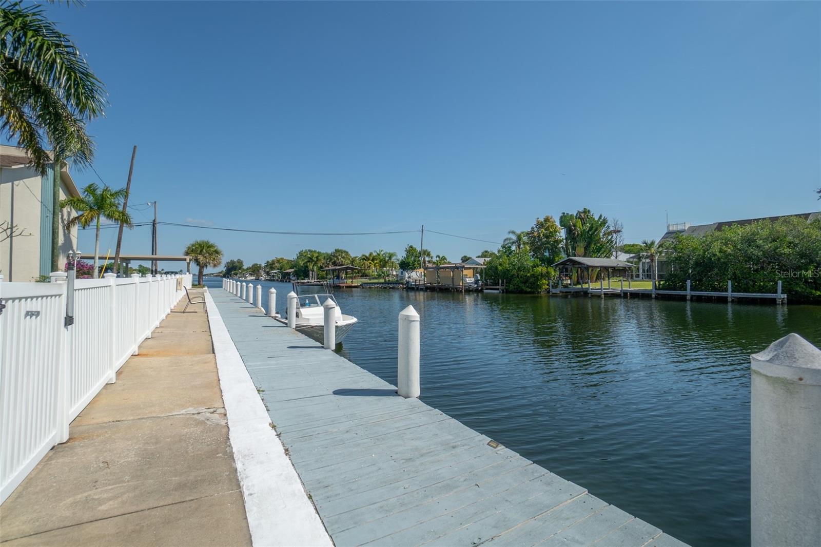 250 N BANANA RIVER DR #A4, MERRITT ISLAND, FL, 32952