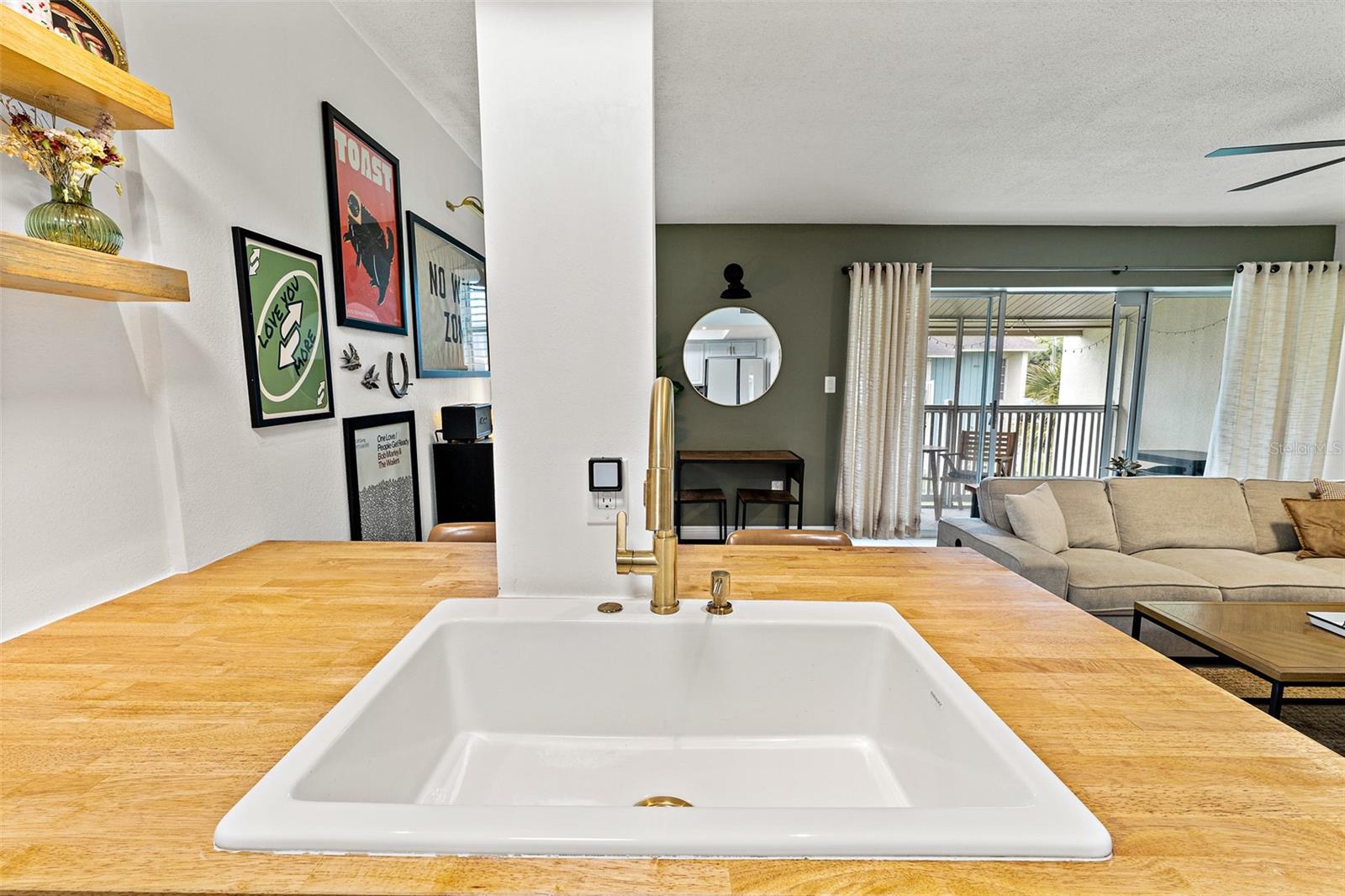 250 N BANANA RIVER DR #A4, MERRITT ISLAND, FL, 32952