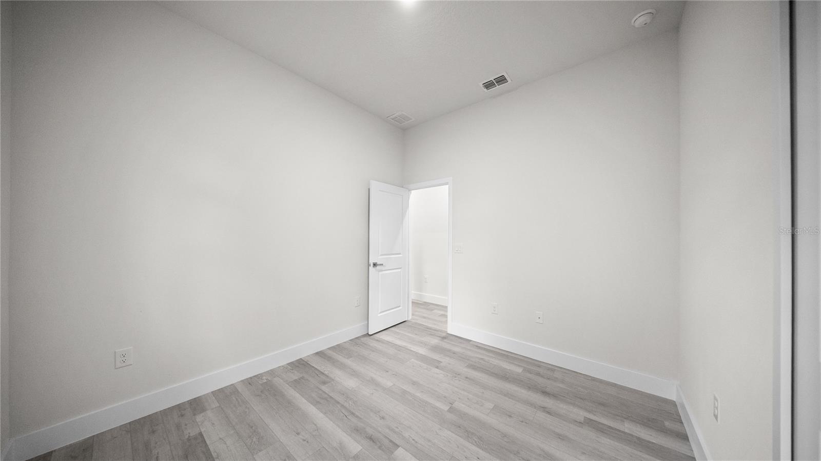 18097 COCHRAN BLVD, PORT CHARLOTTE, FL, 33948