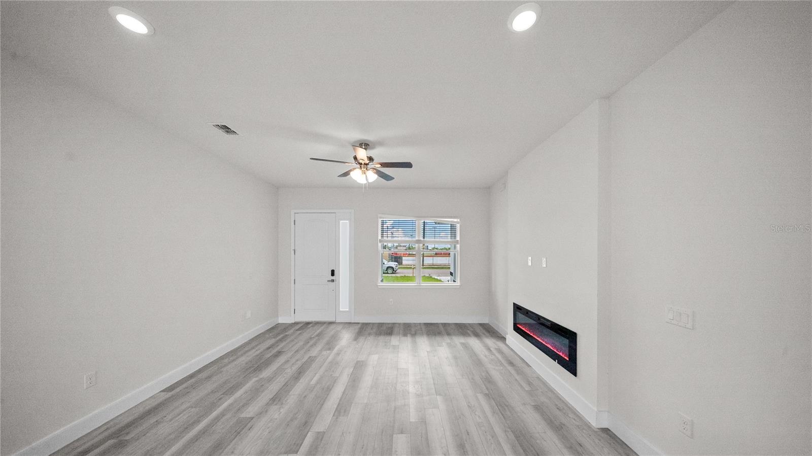 18097 COCHRAN BLVD, PORT CHARLOTTE, FL, 33948