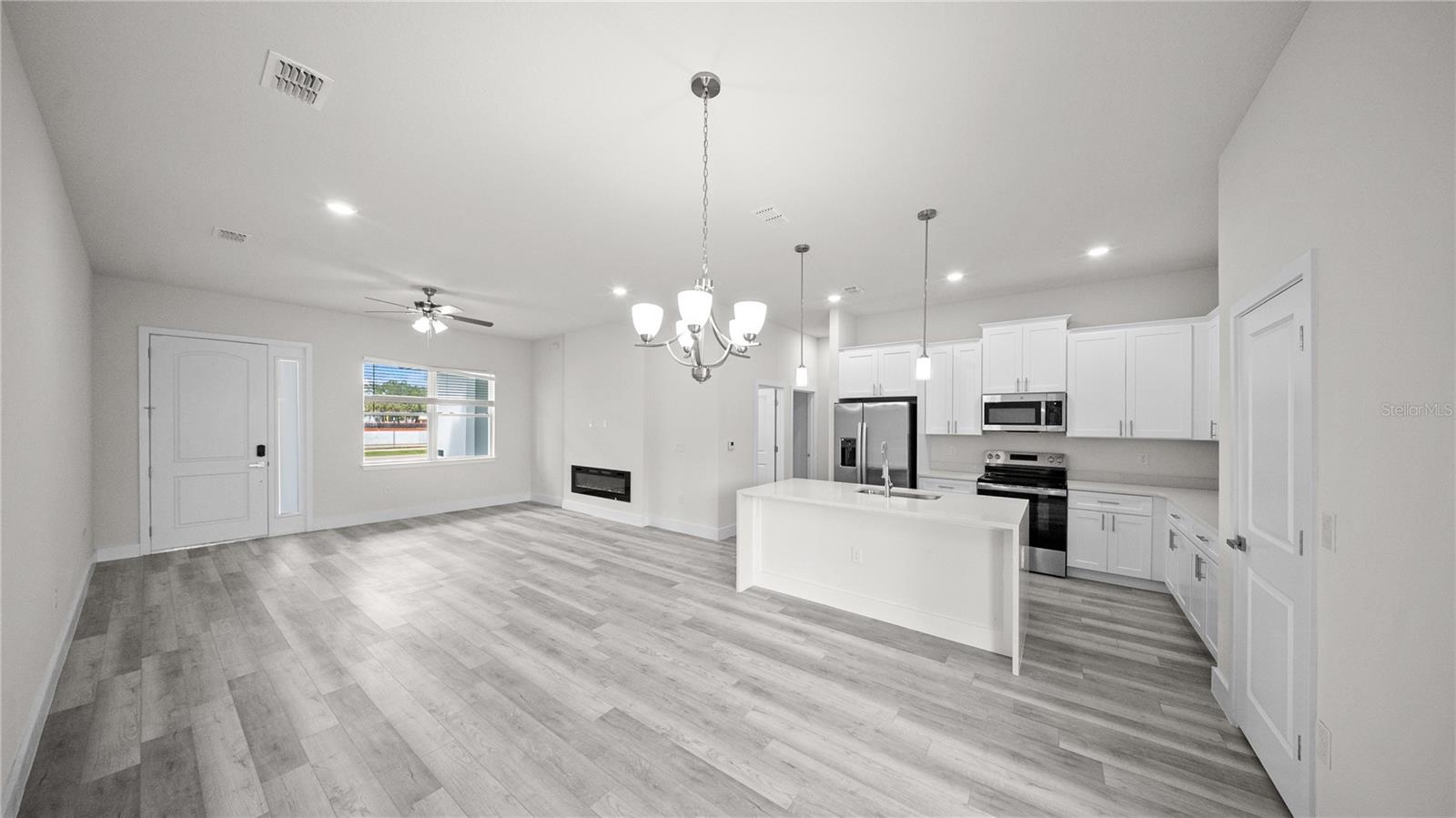 18097 COCHRAN BLVD, PORT CHARLOTTE, FL, 33948