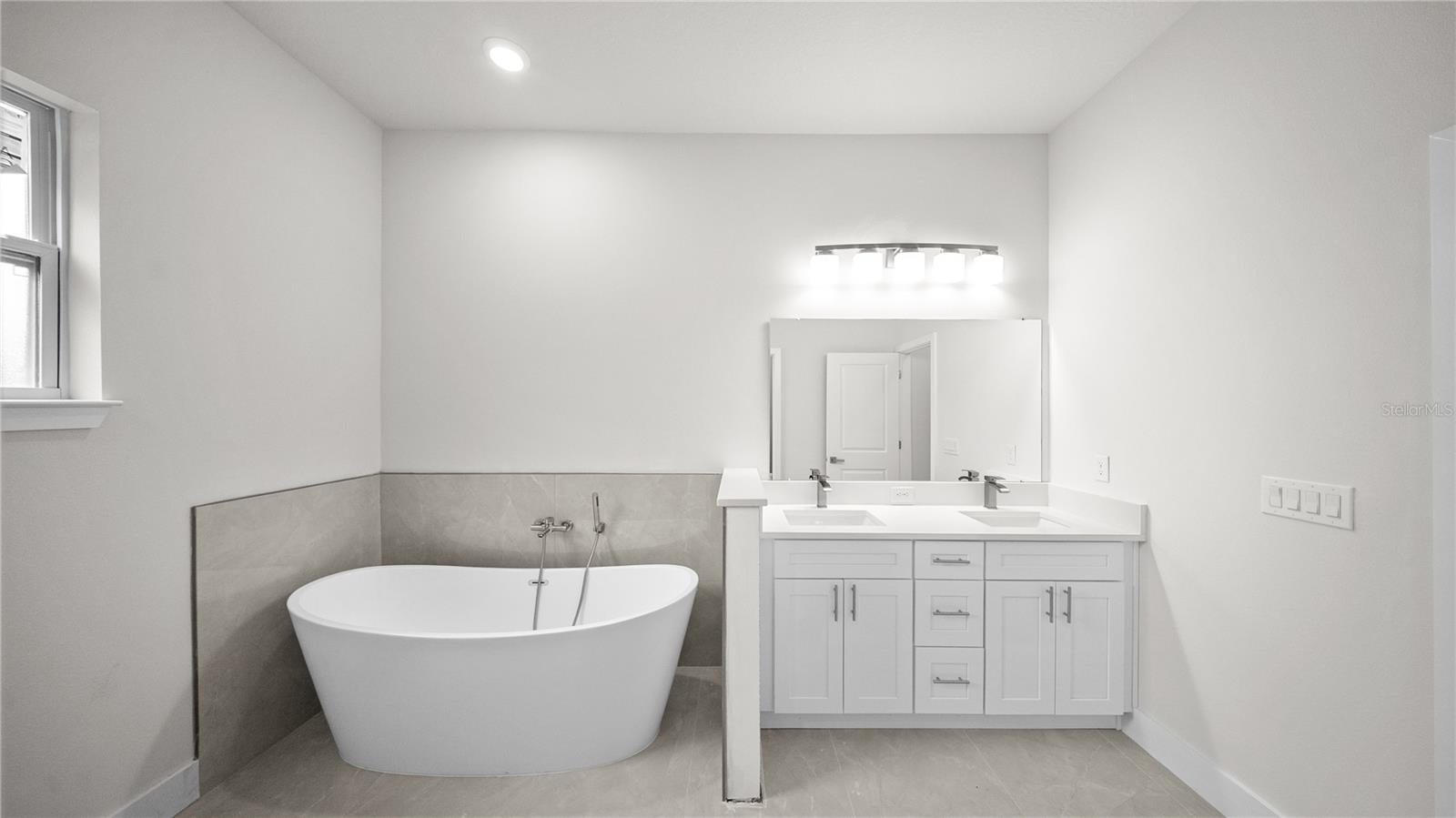 18097 COCHRAN BLVD, PORT CHARLOTTE, FL, 33948
