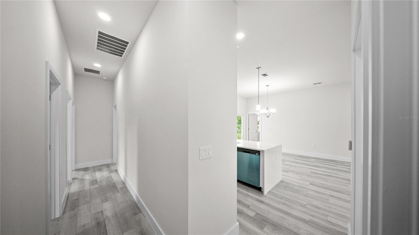 18097 COCHRAN BLVD, PORT CHARLOTTE, FL, 33948