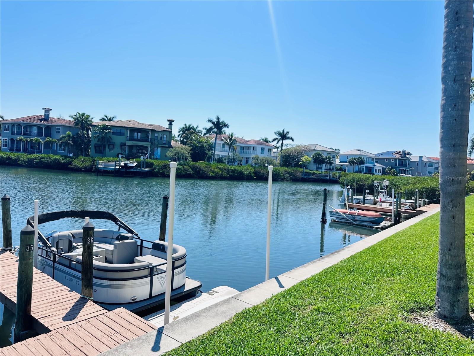 8828 BAY POINTE DR #104, TAMPA, FL, 33615