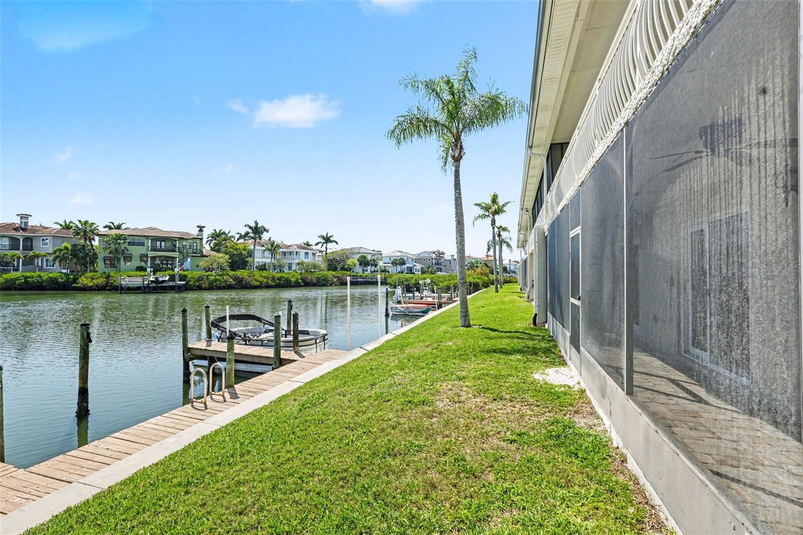 8828 BAY POINTE DR #104, TAMPA, FL, 33615