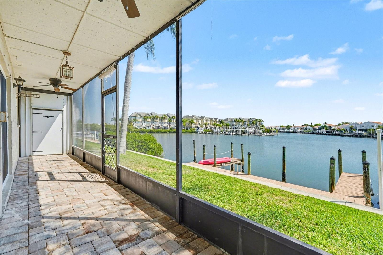 8828 BAY POINTE DR #104, TAMPA, FL, 33615