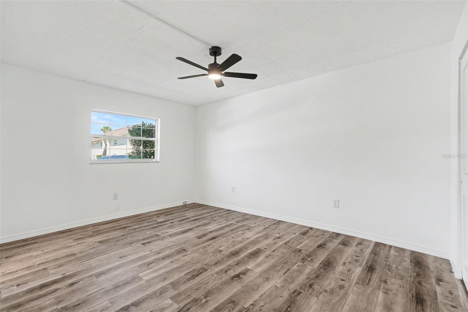 8828 BAY POINTE DR #104, TAMPA, FL, 33615