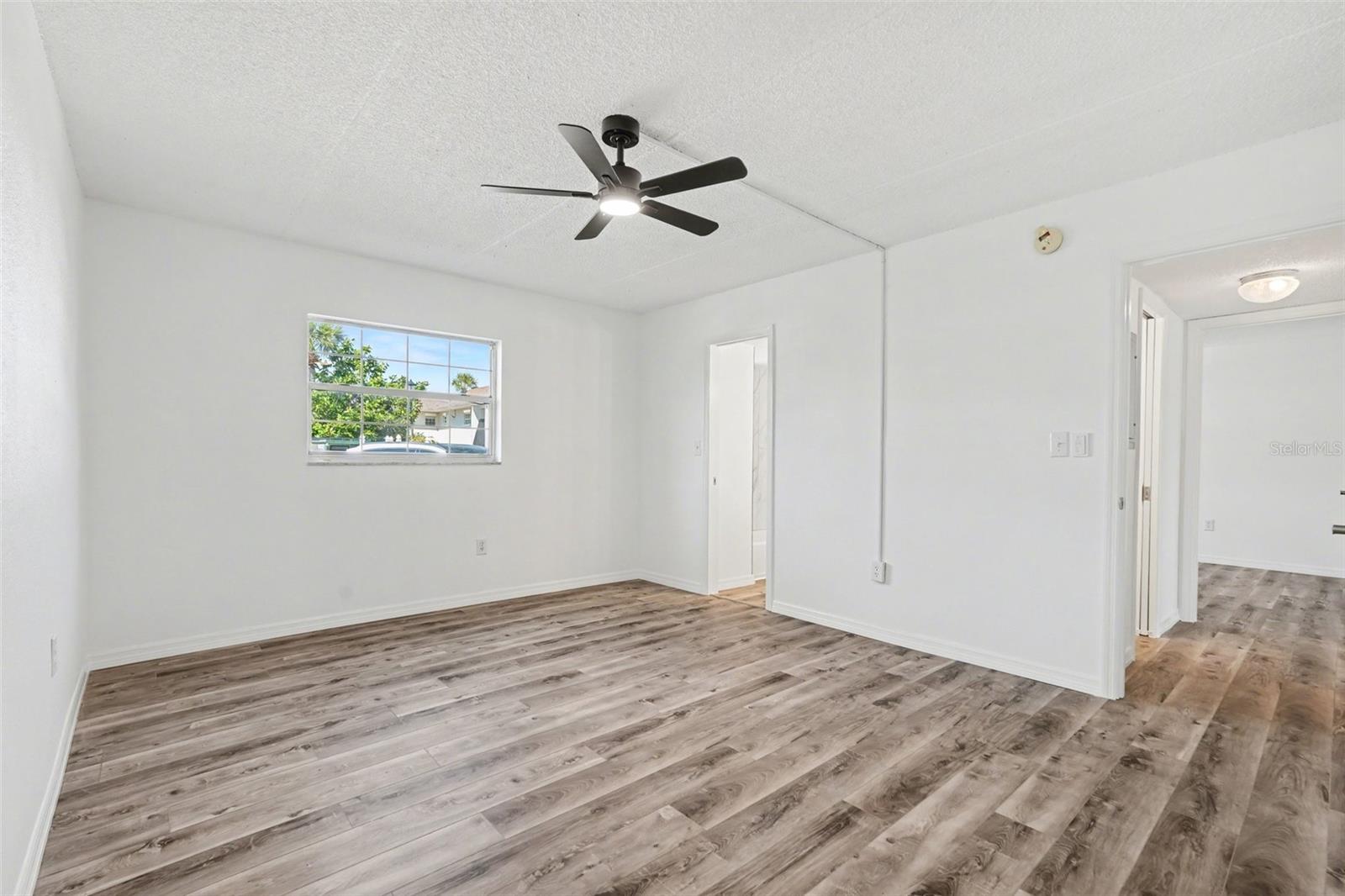 8828 BAY POINTE DR #104, TAMPA, FL, 33615