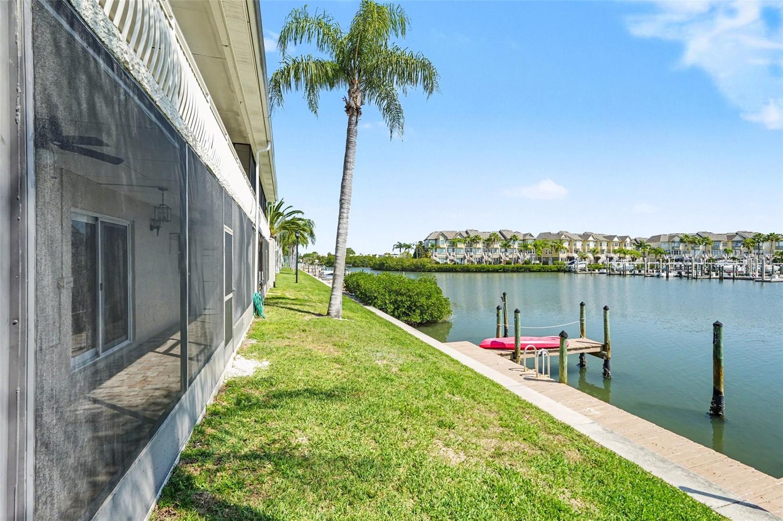 8828 BAY POINTE DR #104, TAMPA, FL, 33615