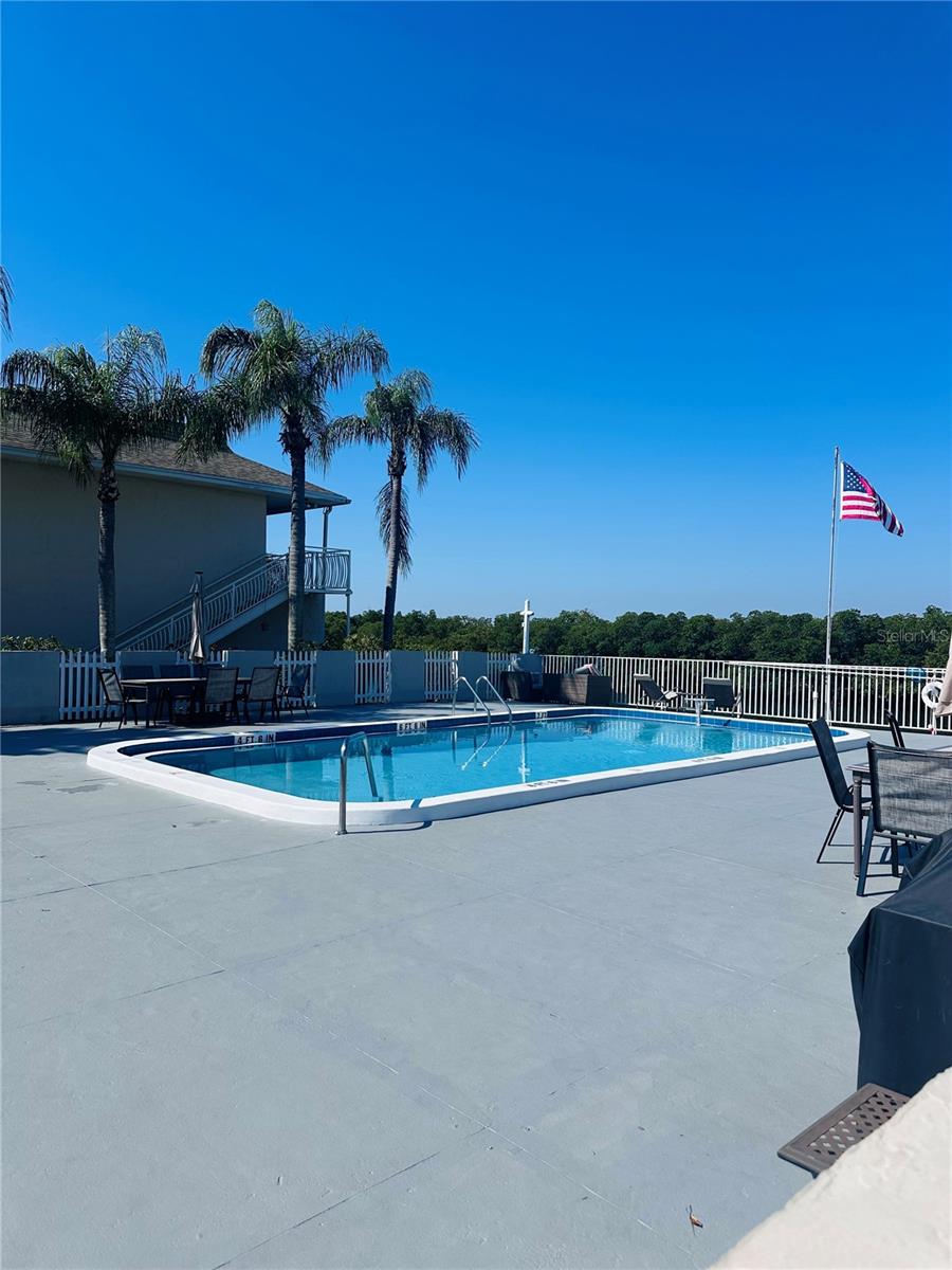 8828 BAY POINTE DR #104, TAMPA, FL, 33615
