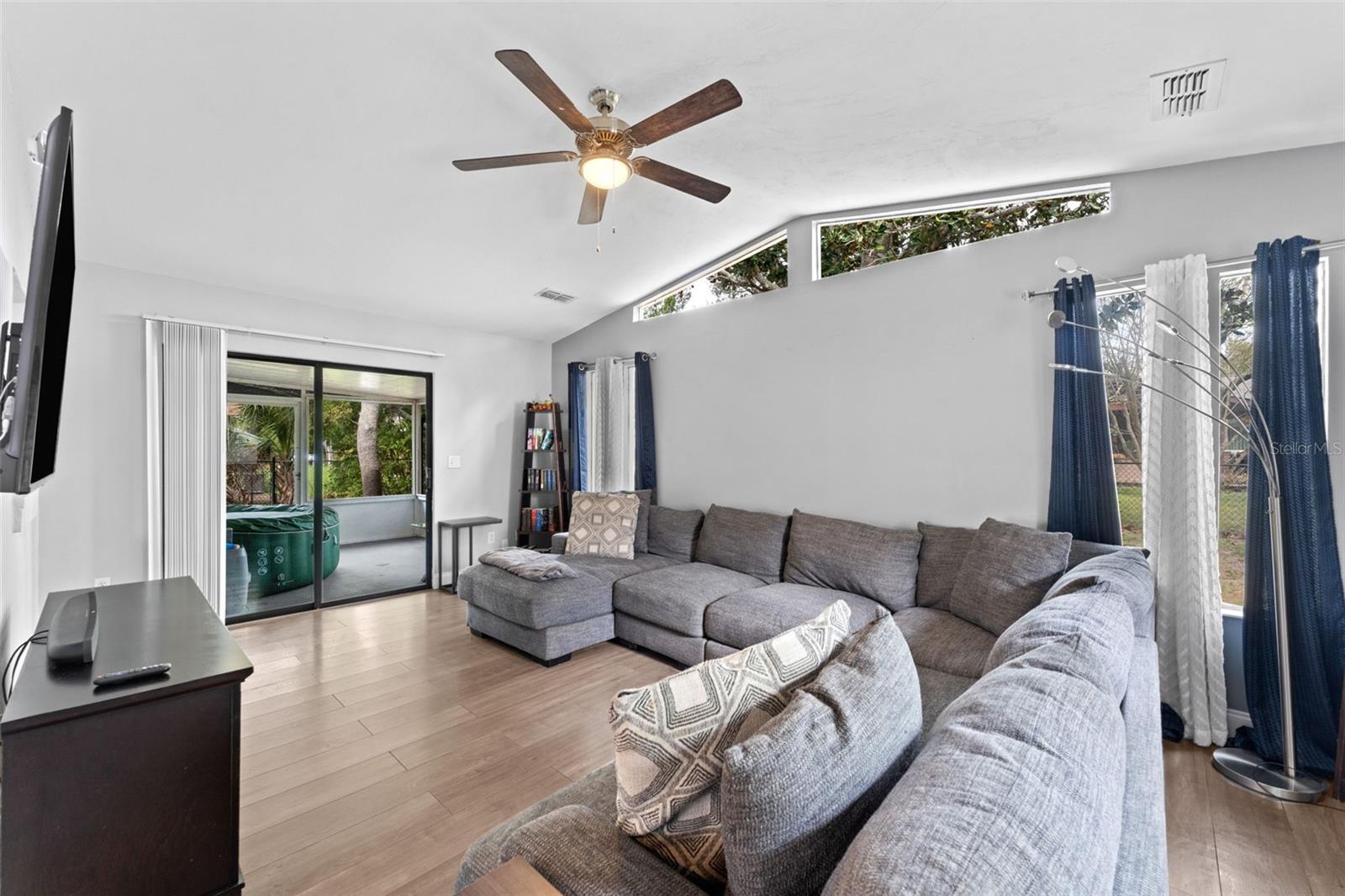 120 QUAKER RIDGE DR, DAYTONA BEACH, FL, 32119