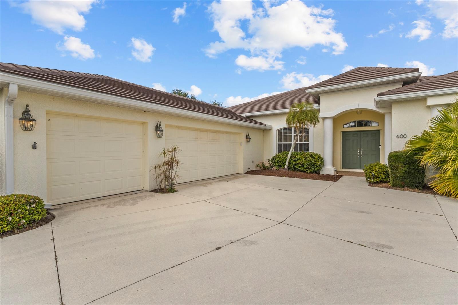 600 COCKATOO CIR, VENICE, FL, 34285