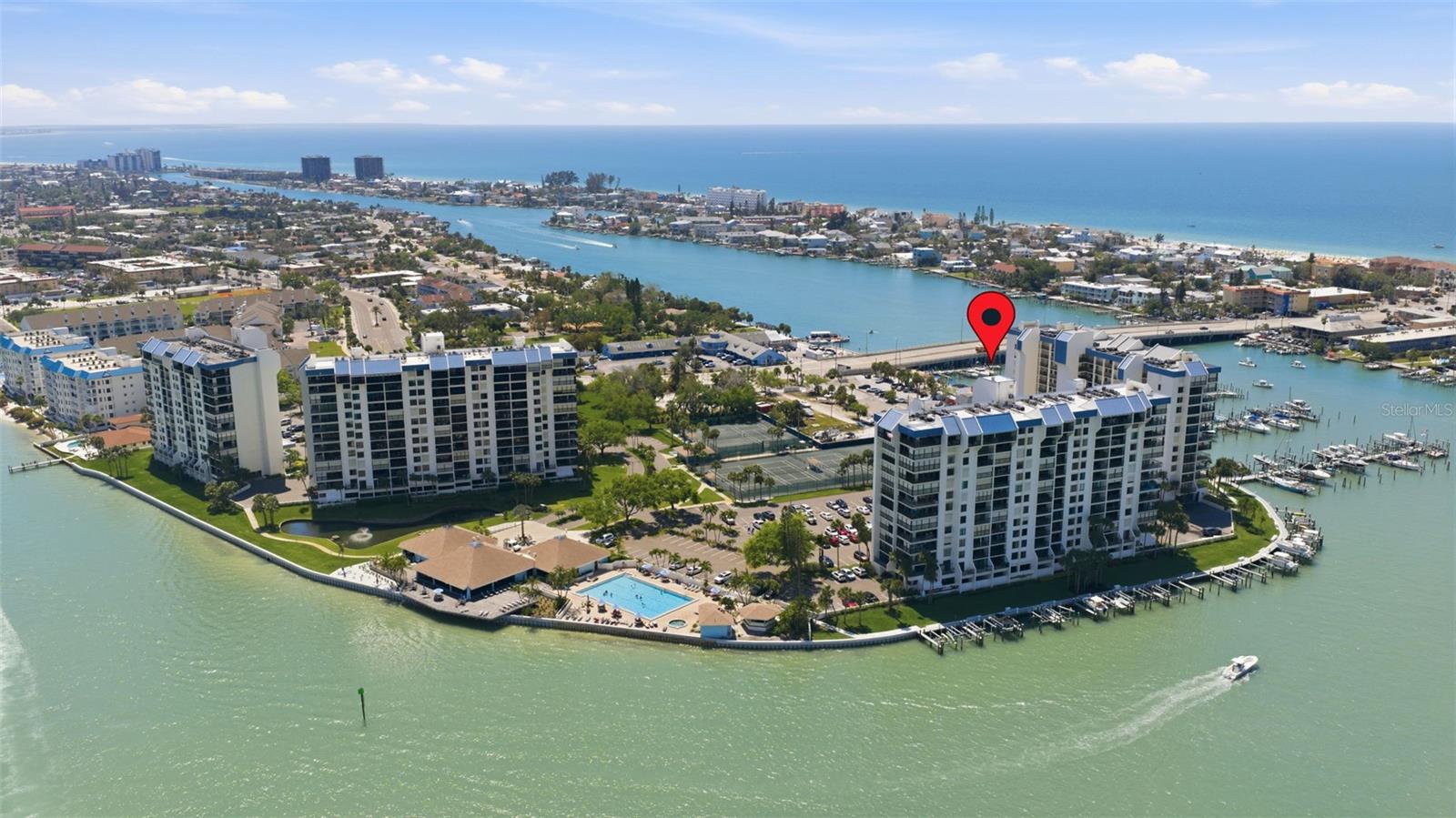 Yacht and Tennis Club with Intracoastal waterway/Gulf view