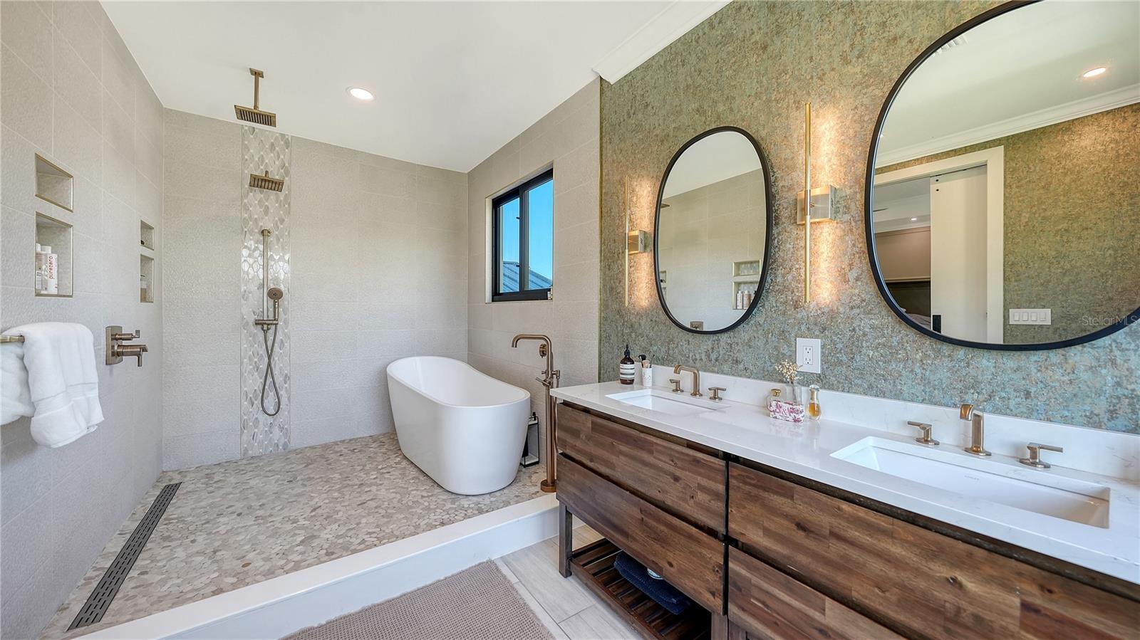 7022 SADDLE CREEK CIR, SARASOTA, FL, 34241