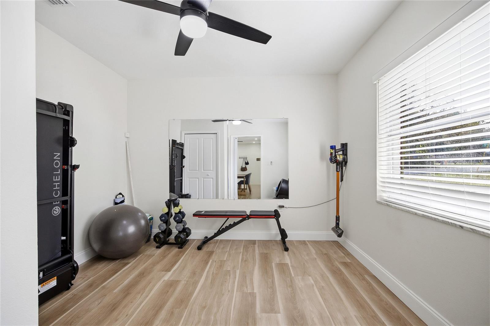 102 W ANGLEWOOD DR, BRANDON, FL, 33511