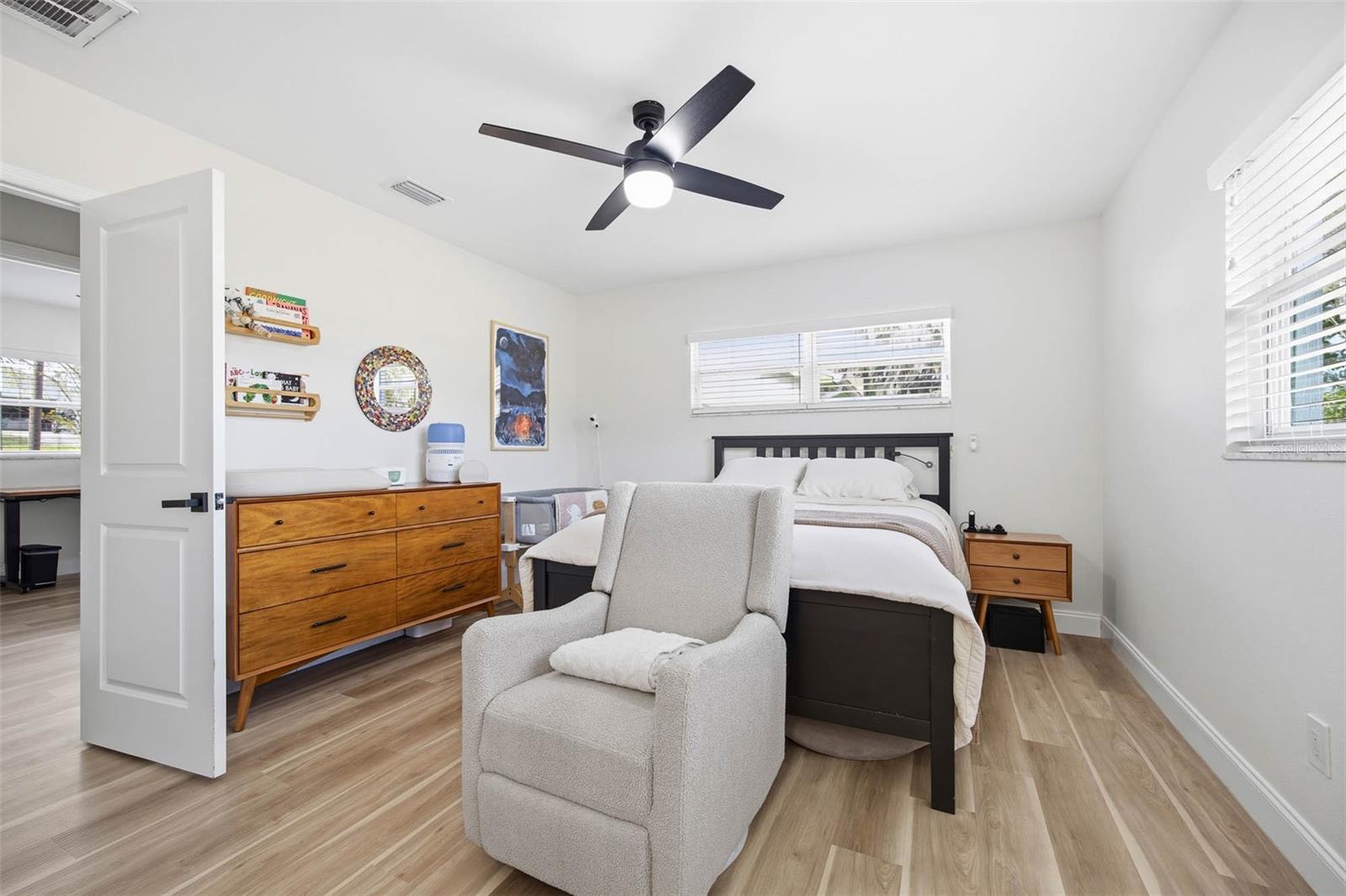 102 W ANGLEWOOD DR, BRANDON, FL, 33511