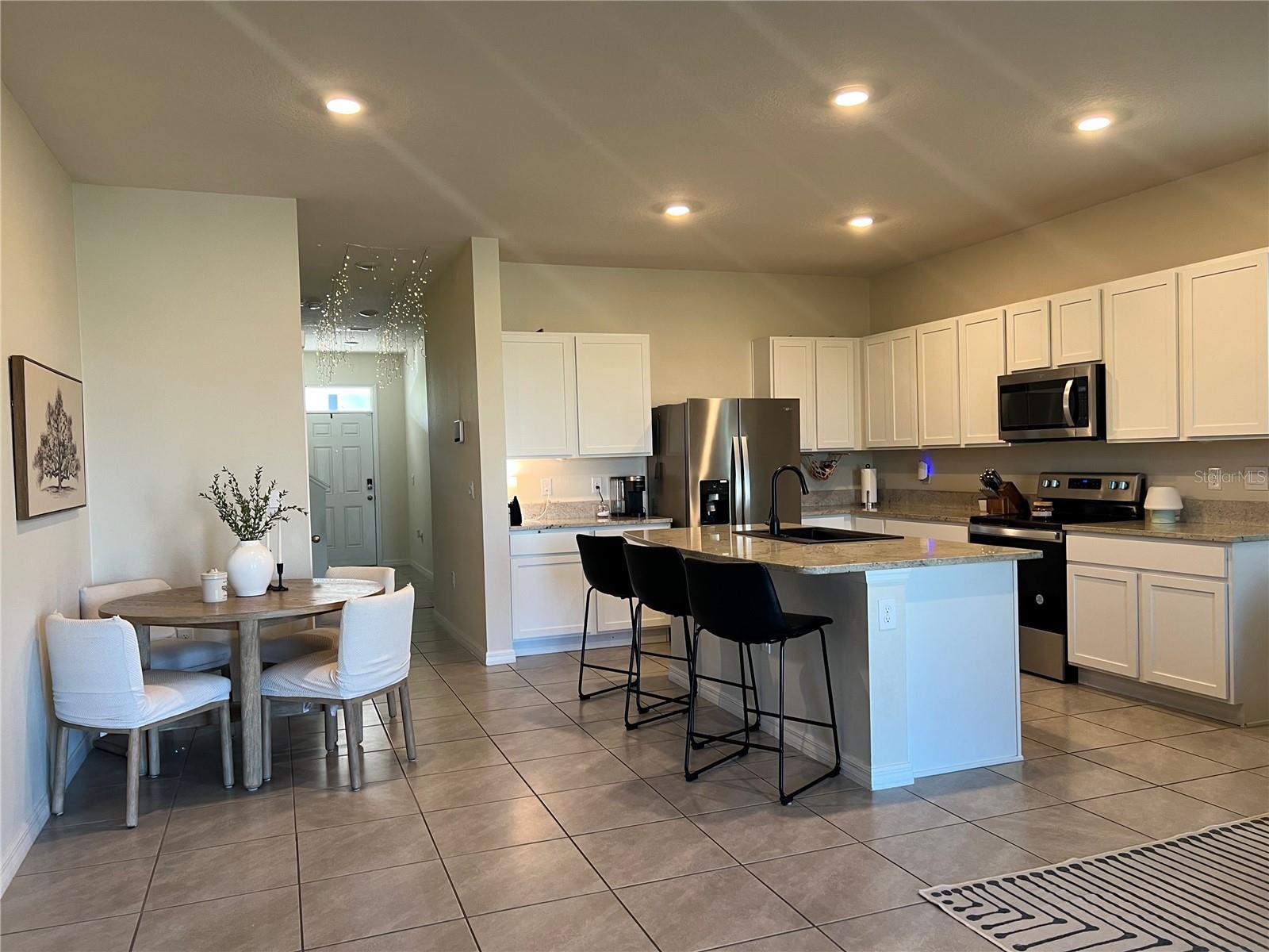 184 MANGROVE SHADE CIR, APOLLO BEACH, FL, 33572