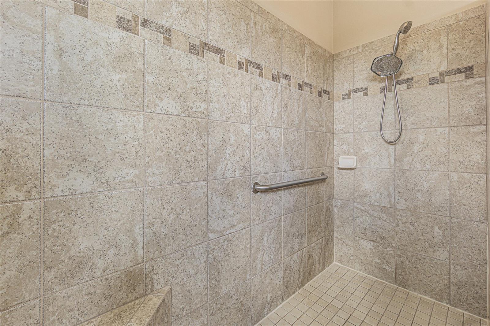 29203 GRASS BUNKER DR, SAN ANTONIO, FL, 33576