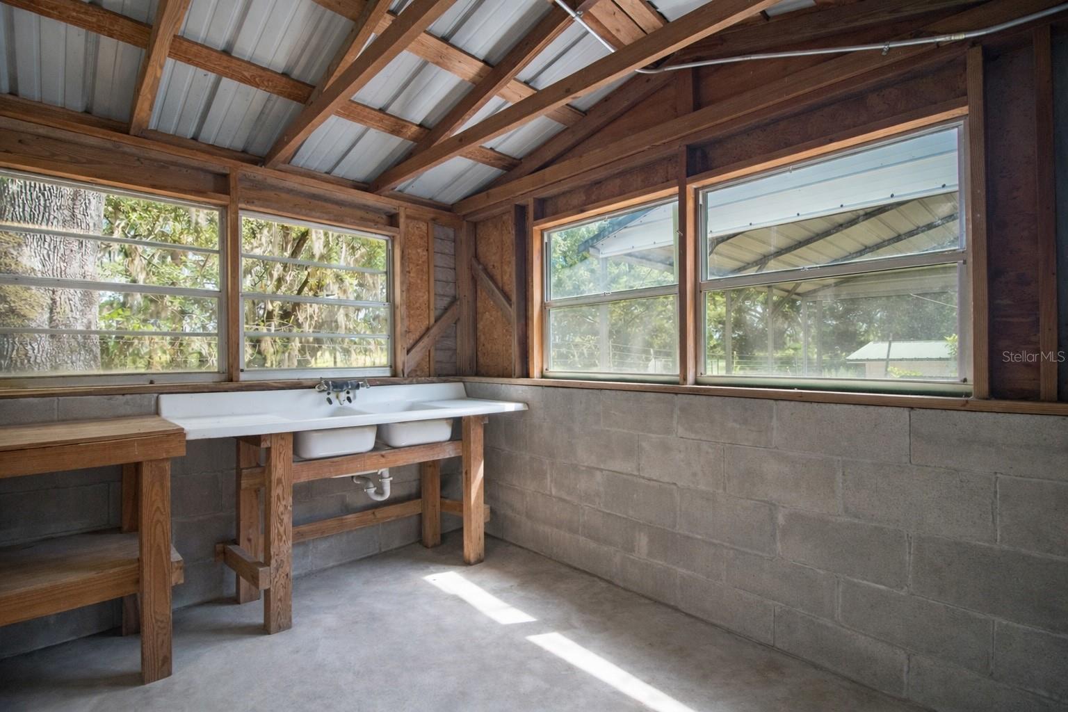 7893 S US HIGHWAY 441, LAKE CITY, FL, 32025