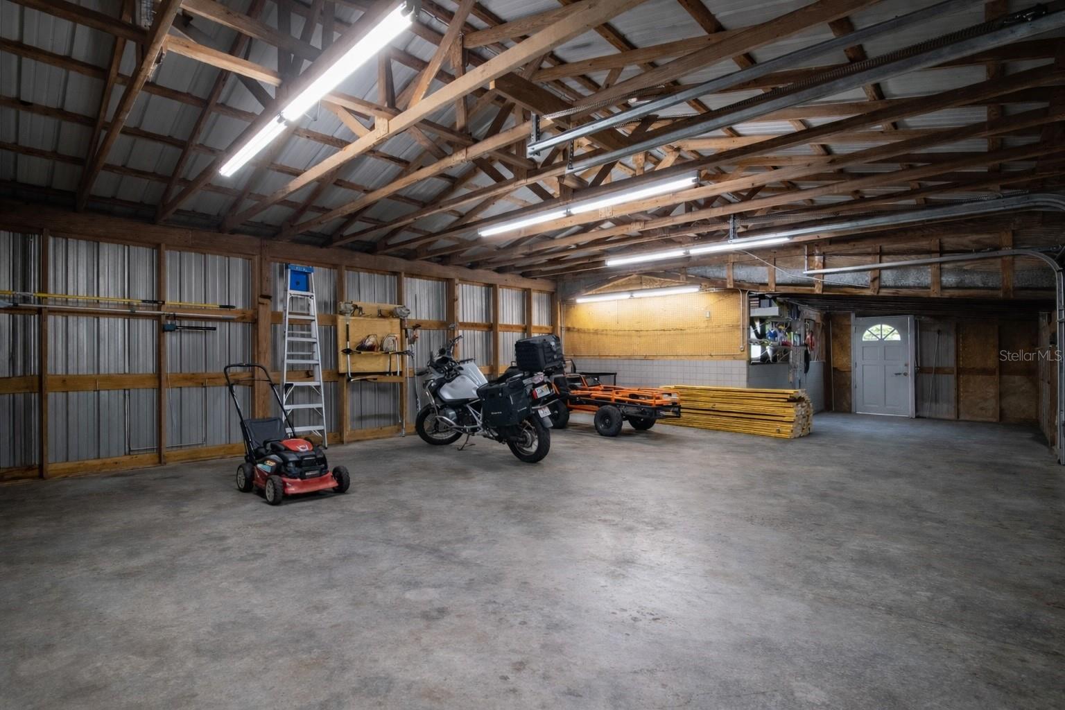 7893 S US HIGHWAY 441, LAKE CITY, FL, 32025