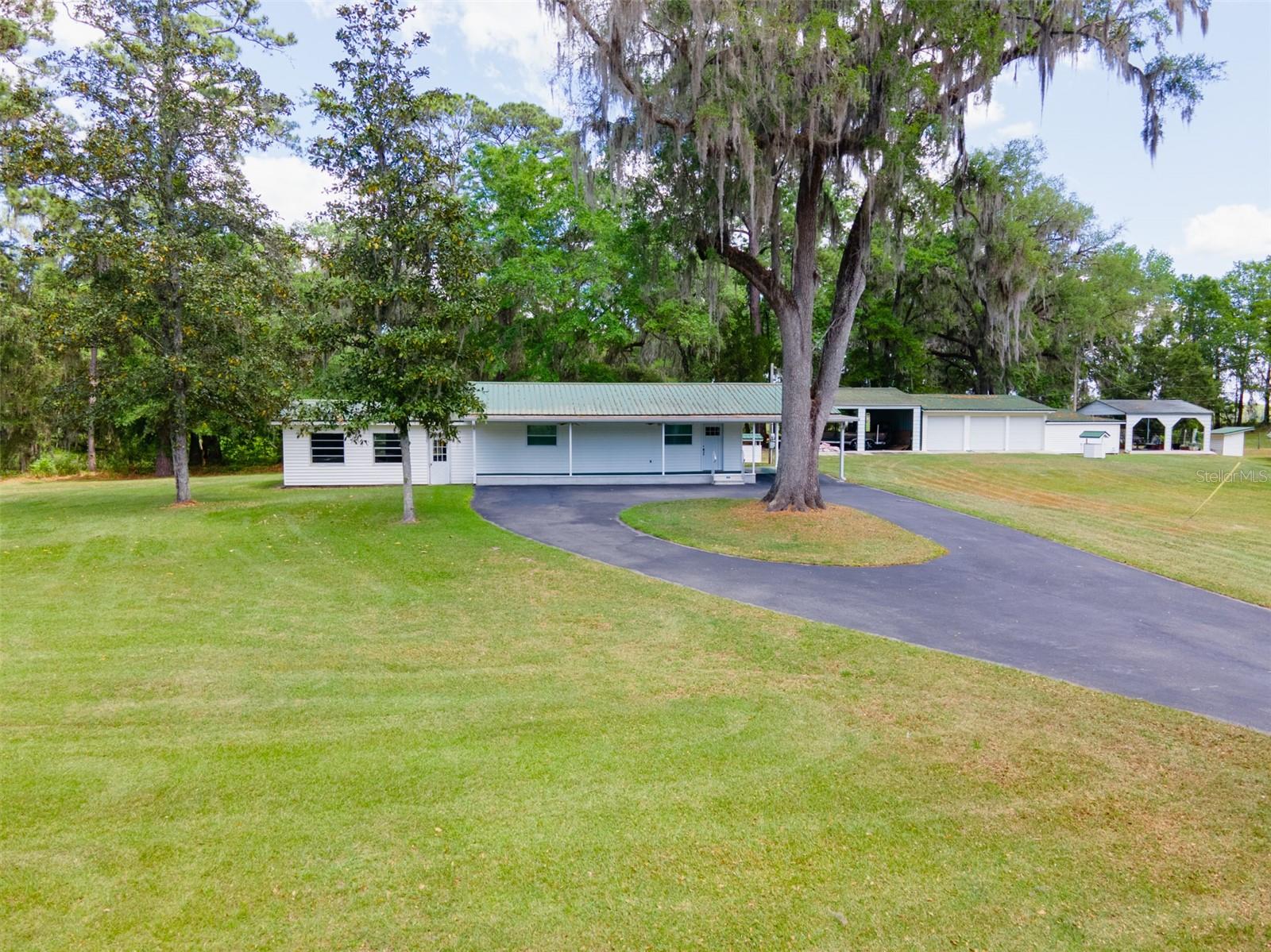 7893 S US HIGHWAY 441, LAKE CITY, FL, 32025