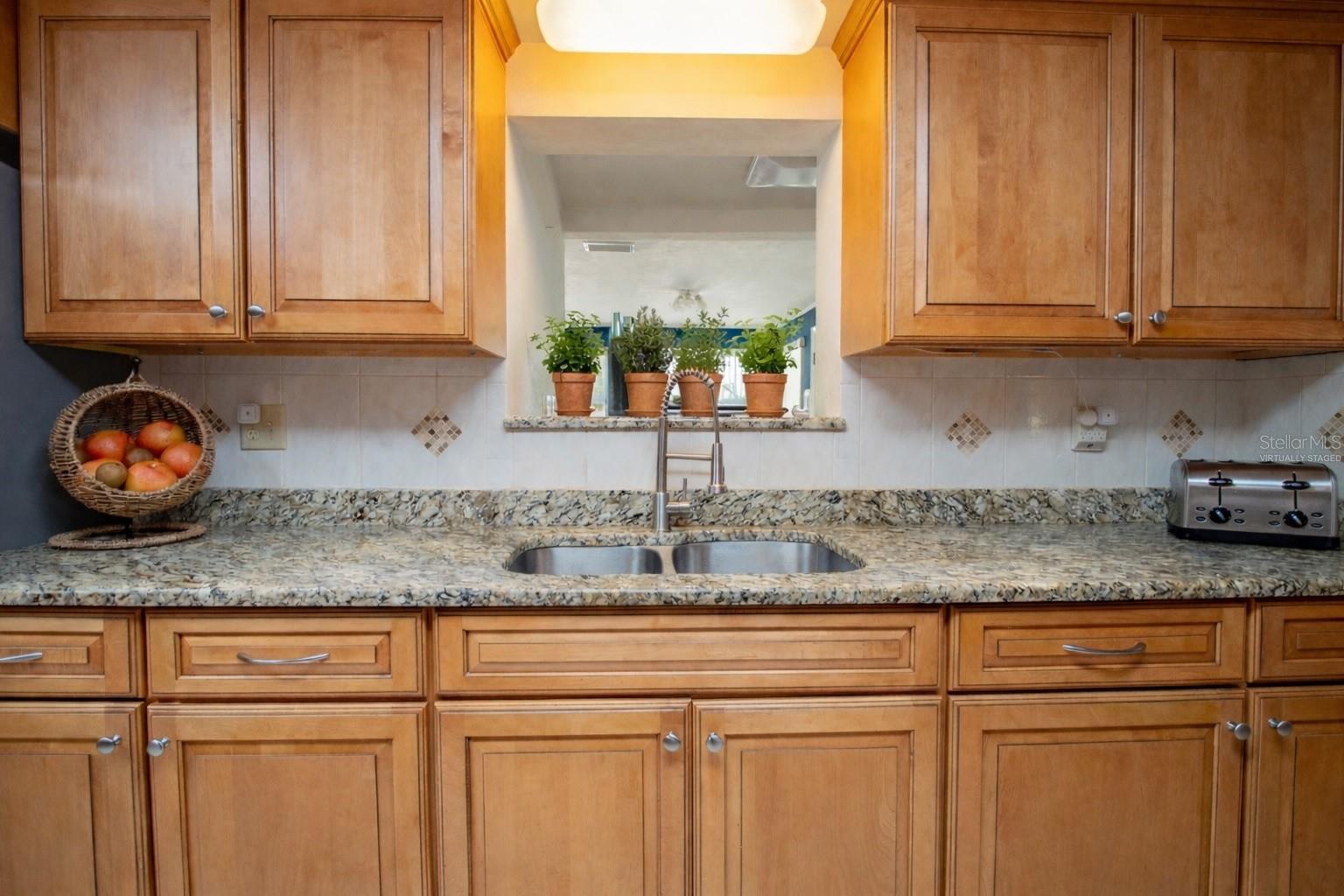 7893 S US HIGHWAY 441, LAKE CITY, FL, 32025