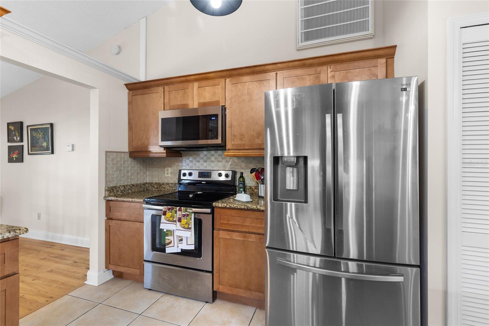 9858 BALMORAL CIR, ORLANDO, FL, 32817