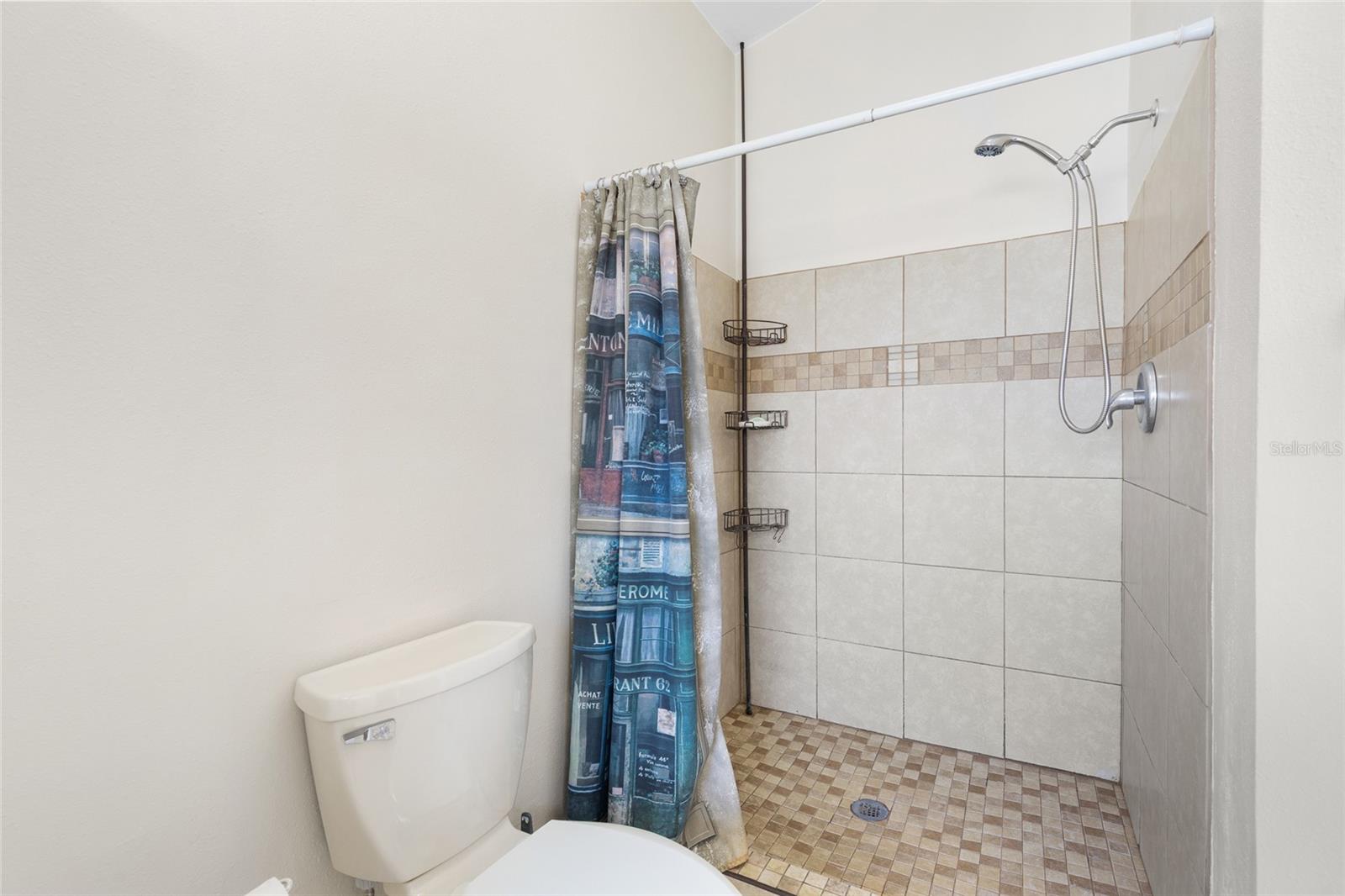 9858 BALMORAL CIR, ORLANDO, FL, 32817