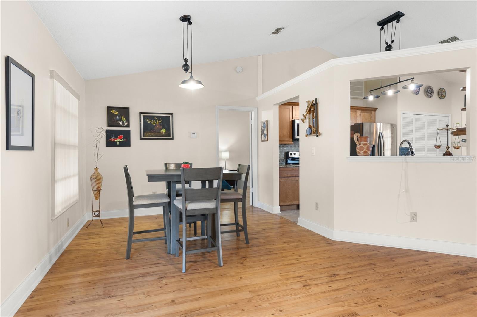 9858 BALMORAL CIR, ORLANDO, FL, 32817
