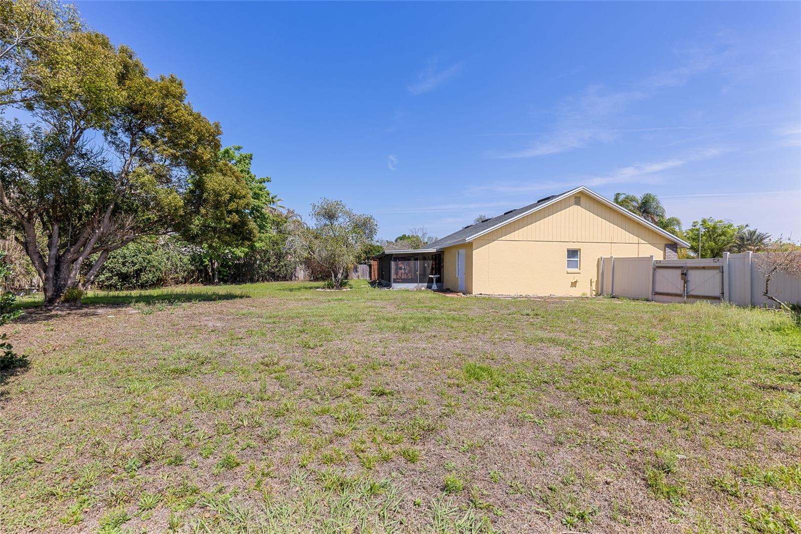 9858 BALMORAL CIR, ORLANDO, FL, 32817