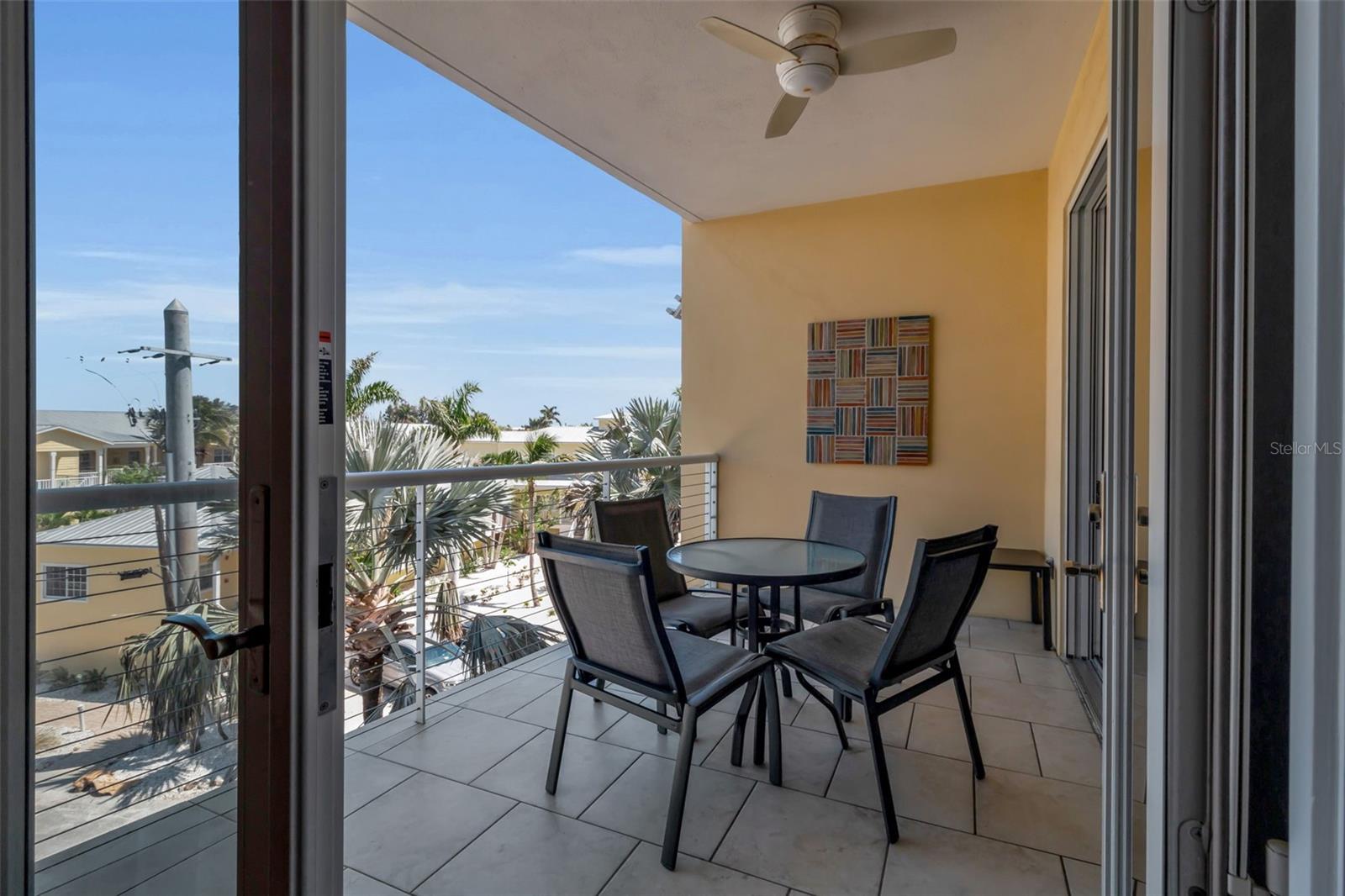 915 SEASIDE DR #310, SARASOTA, FL, 34242