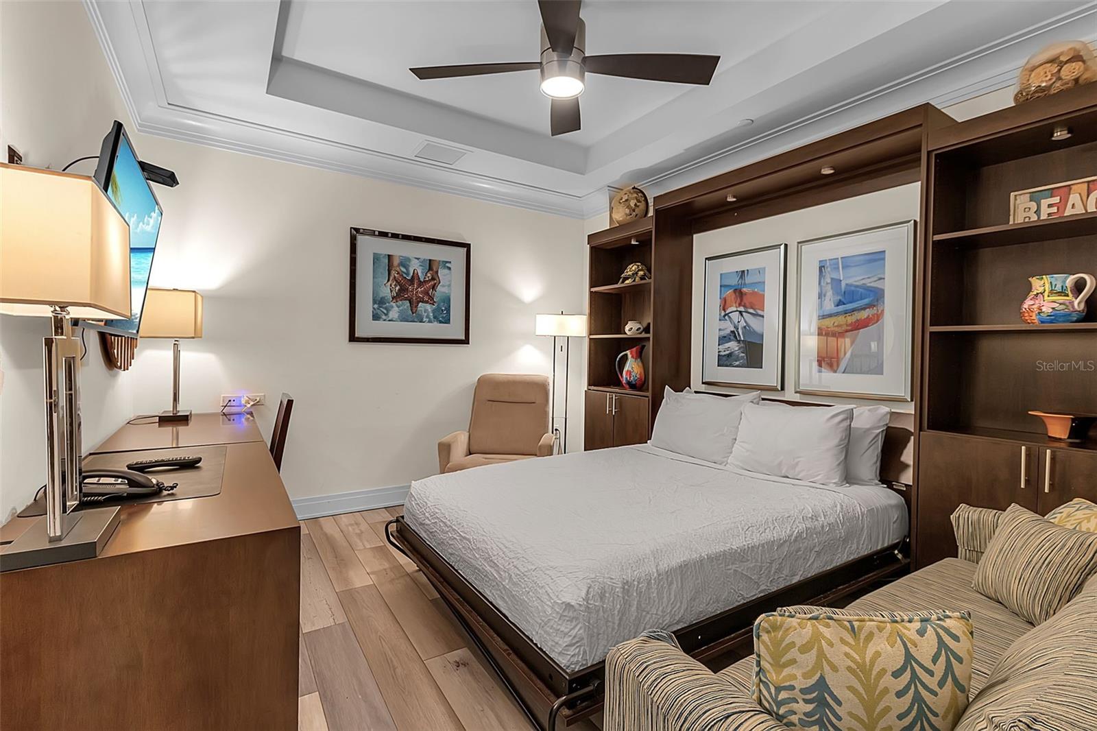 915 SEASIDE DR #310, SARASOTA, FL, 34242