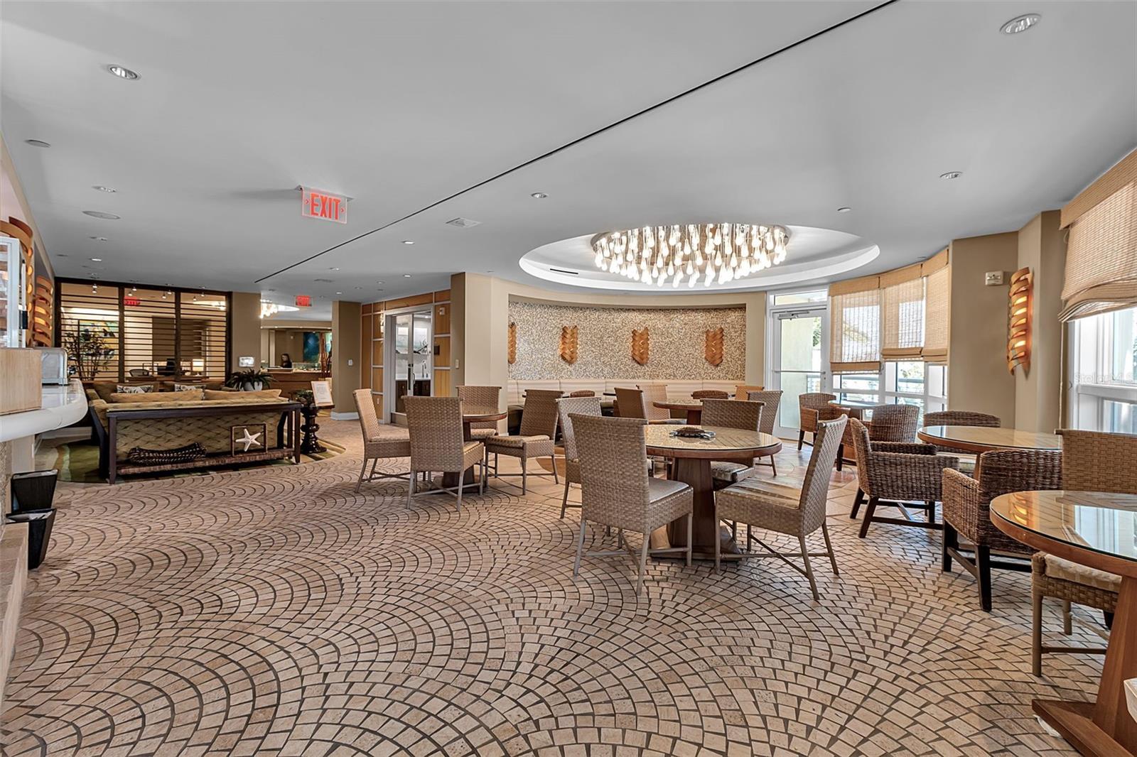 915 SEASIDE DR #310, SARASOTA, FL, 34242